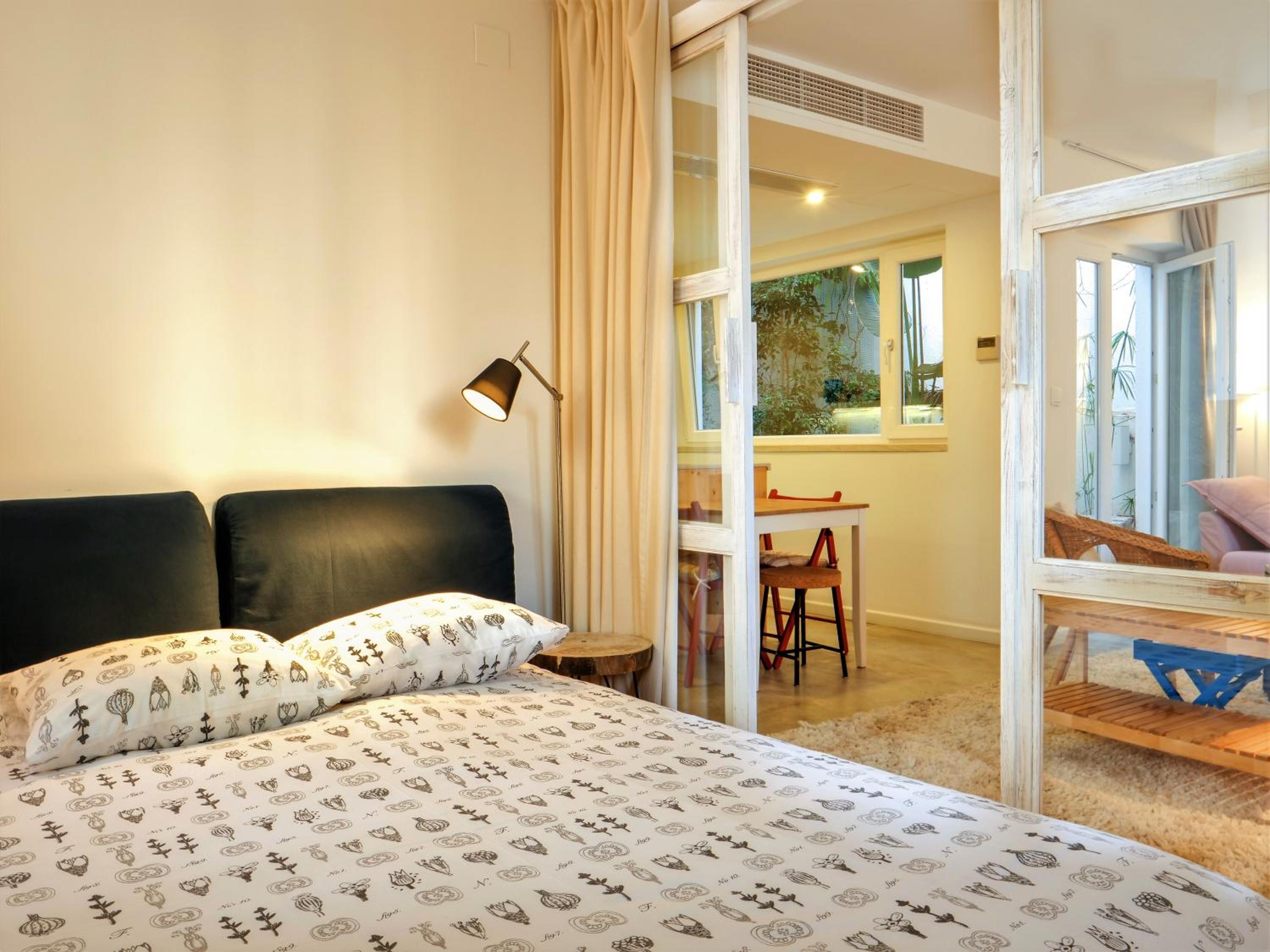 One-Bedroom Apartment with Private Patio photo 1