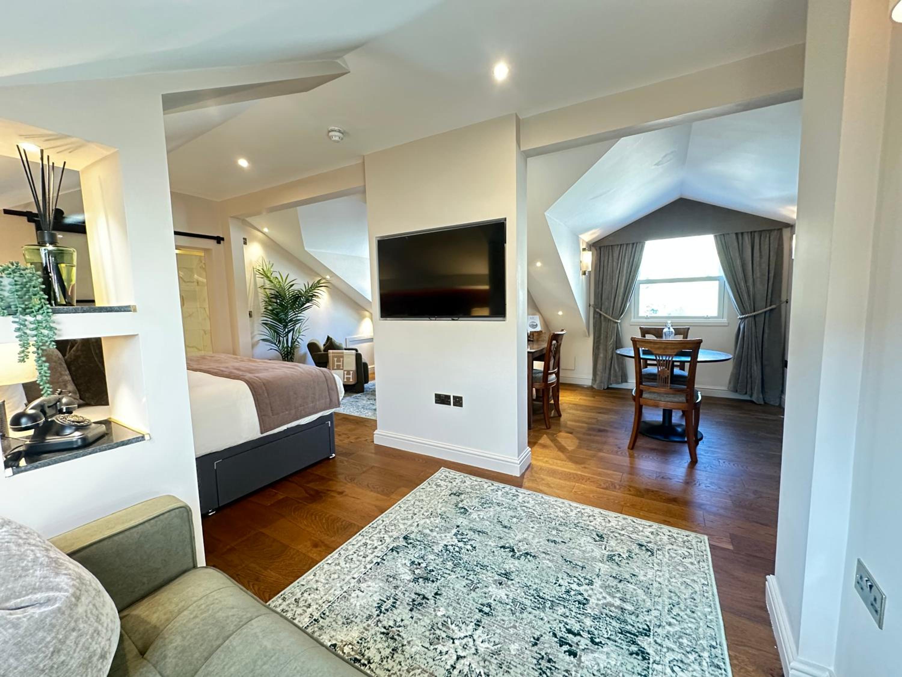 Burnell suite