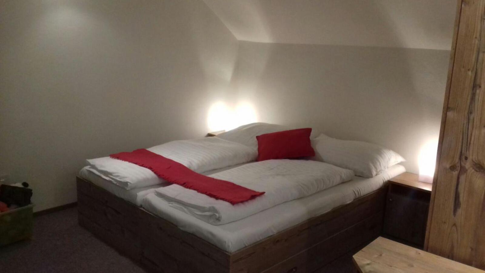 Three-Bedroom Apartment - Photo 4