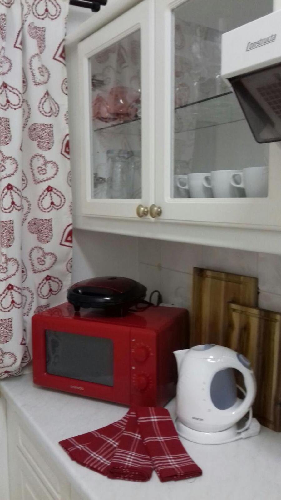 Three-Bedroom Apartment - Photo 12