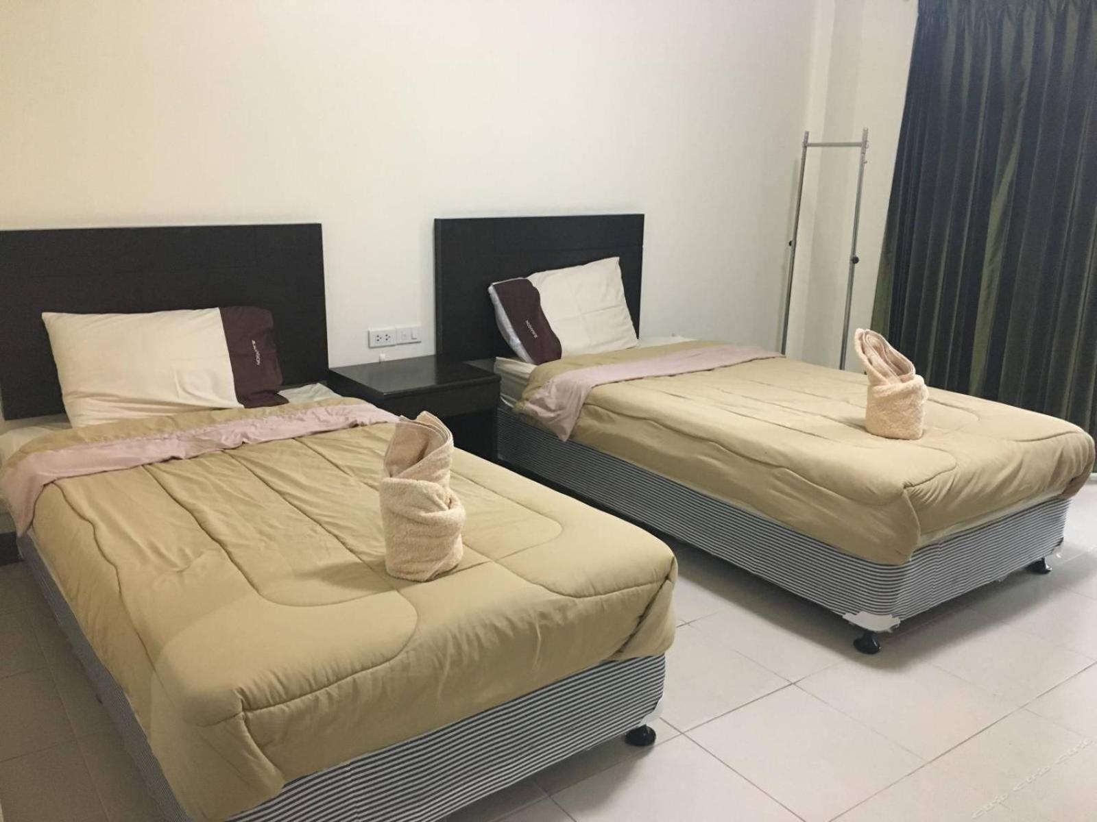 Deluxe Twin Room photo 2