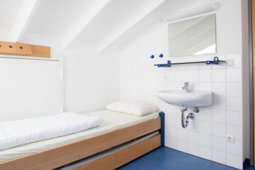 2-Bed Dormitory Room photo 1