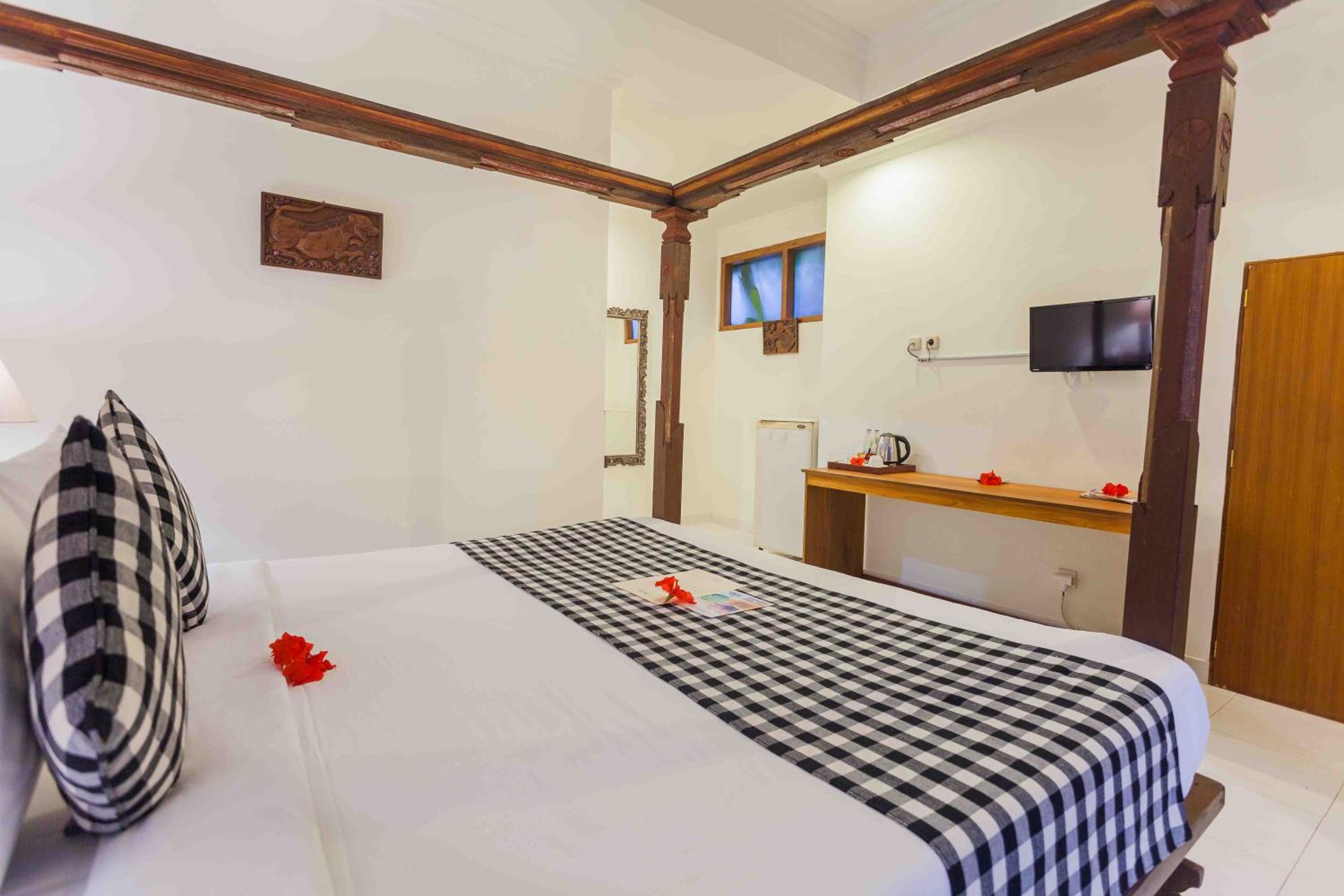 Standard Double or Twin Room - Photo 1