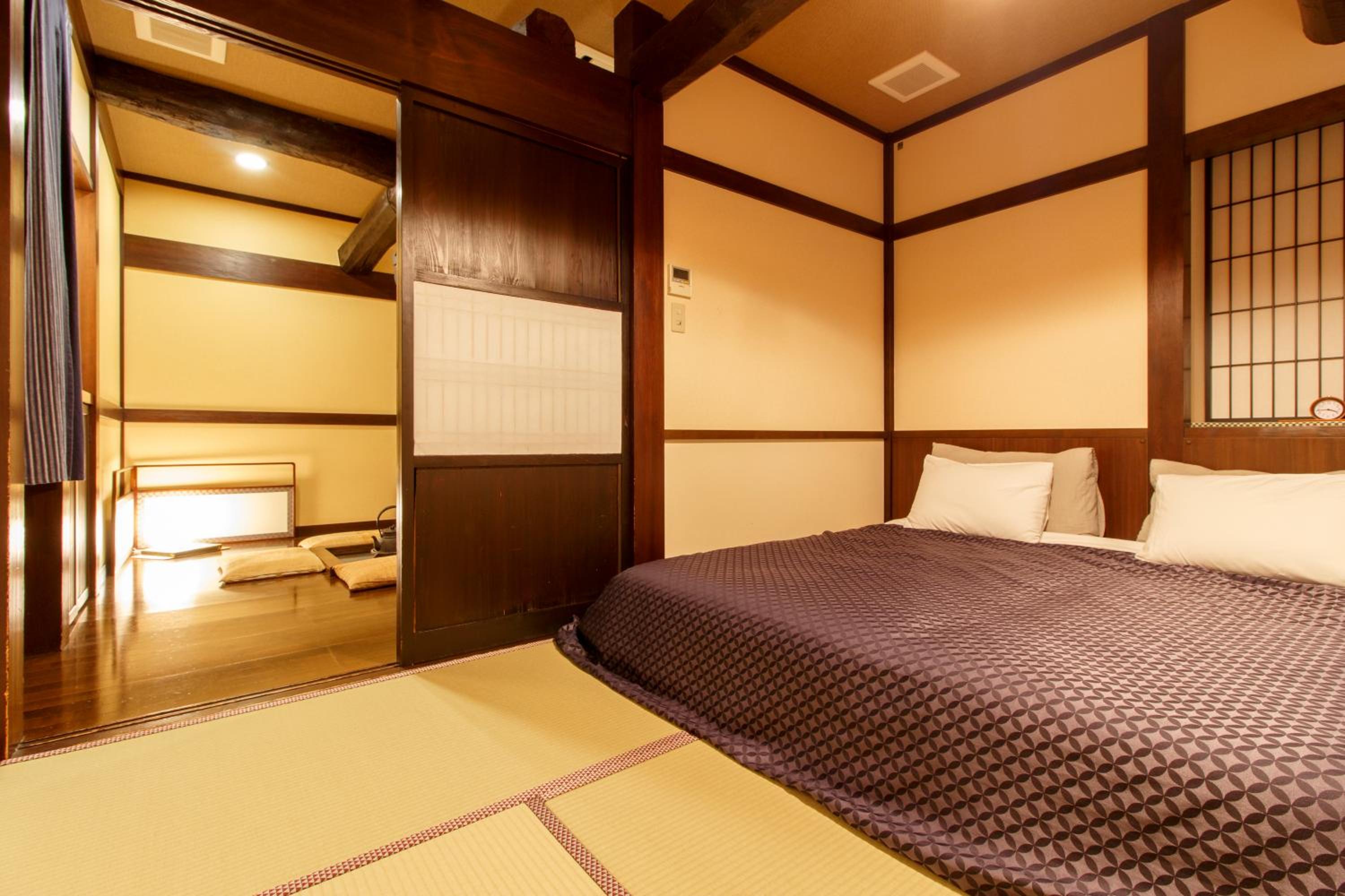 Suite - Non-Smoking - Photo 6