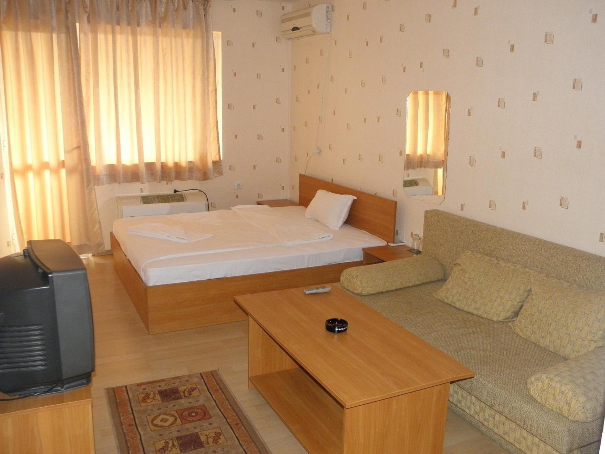 Double or Twin Room - Photo 3
