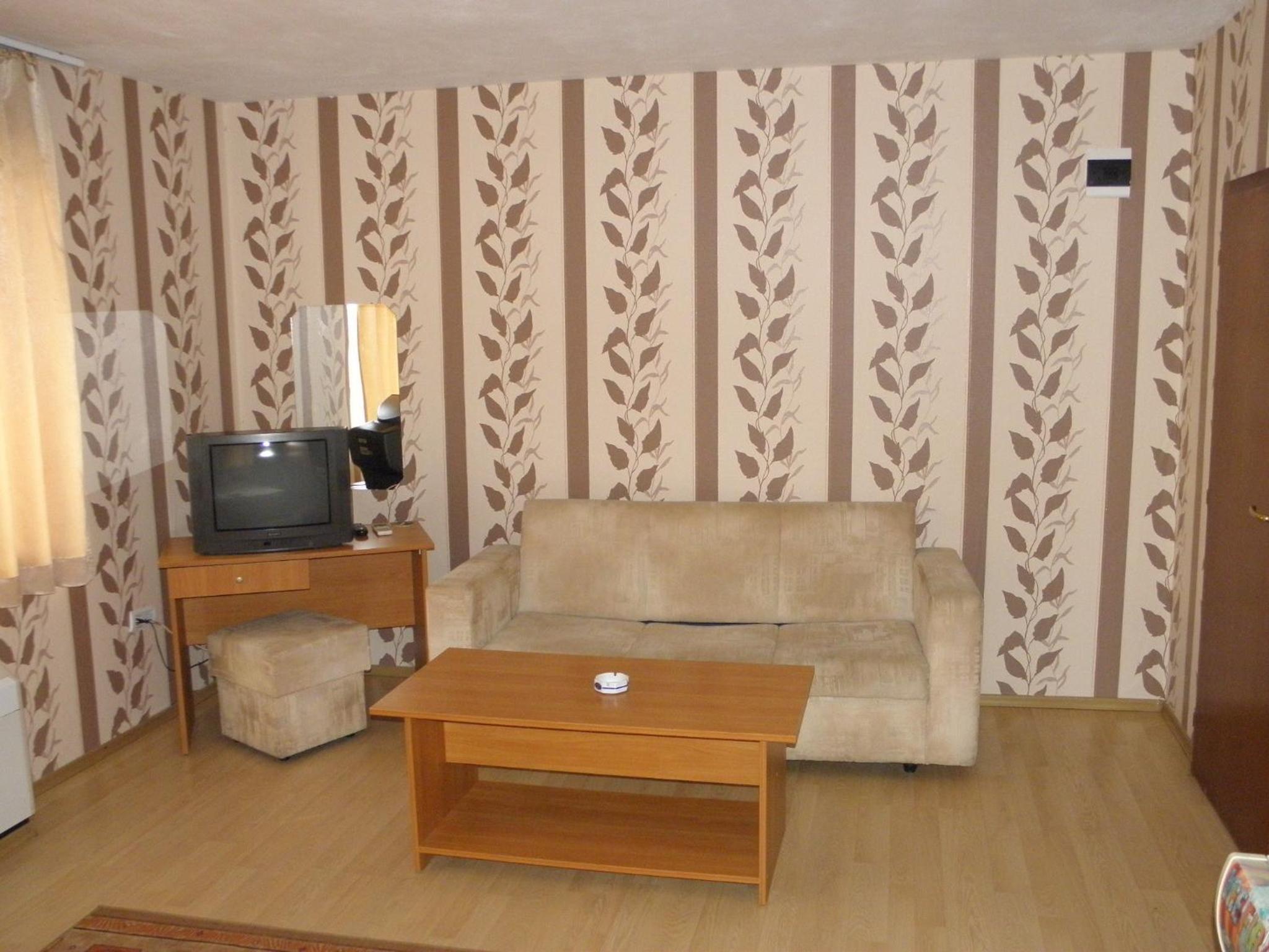 Double or Twin Room - Photo 8