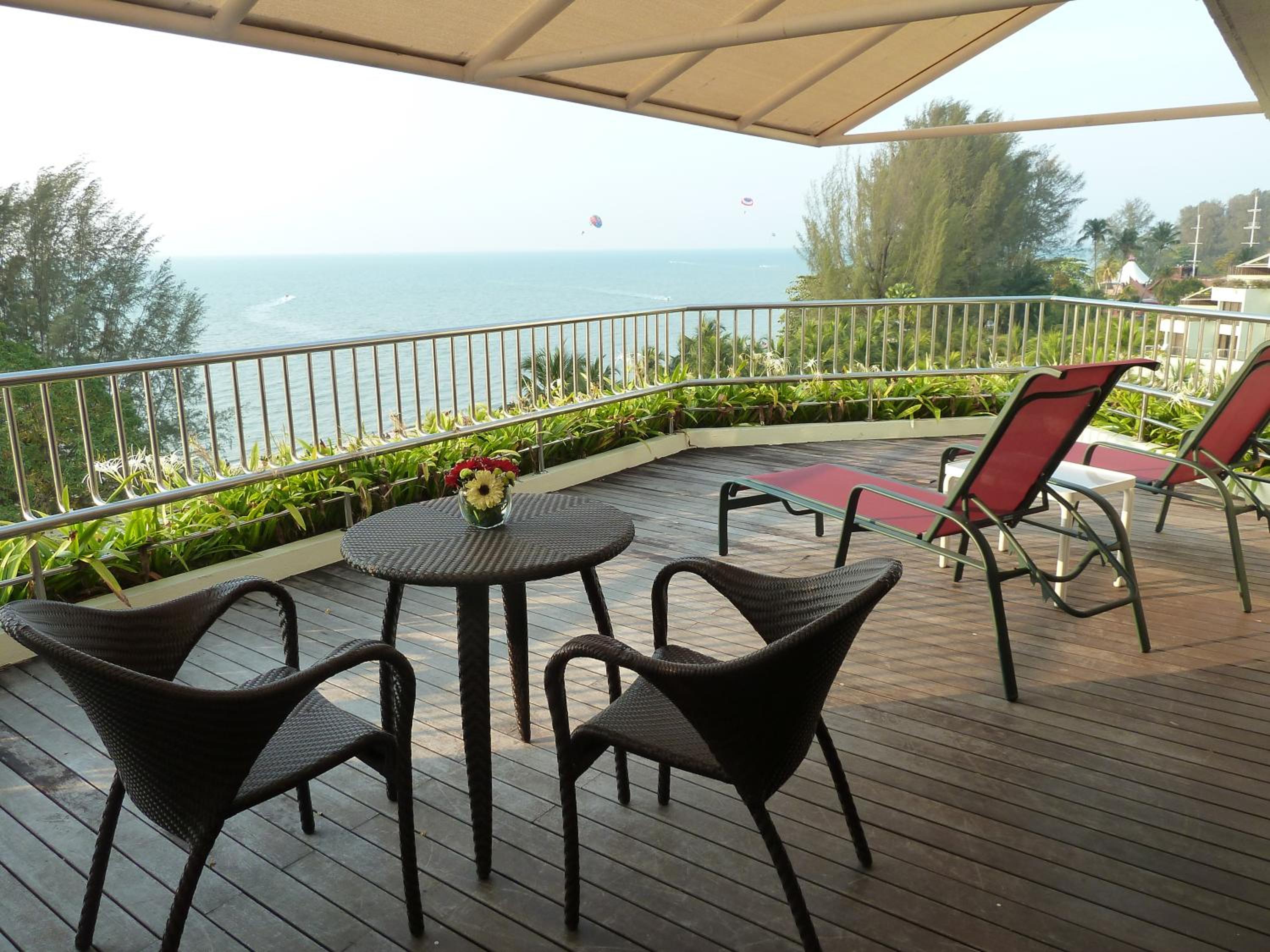 Premier Double Suite with Sea View