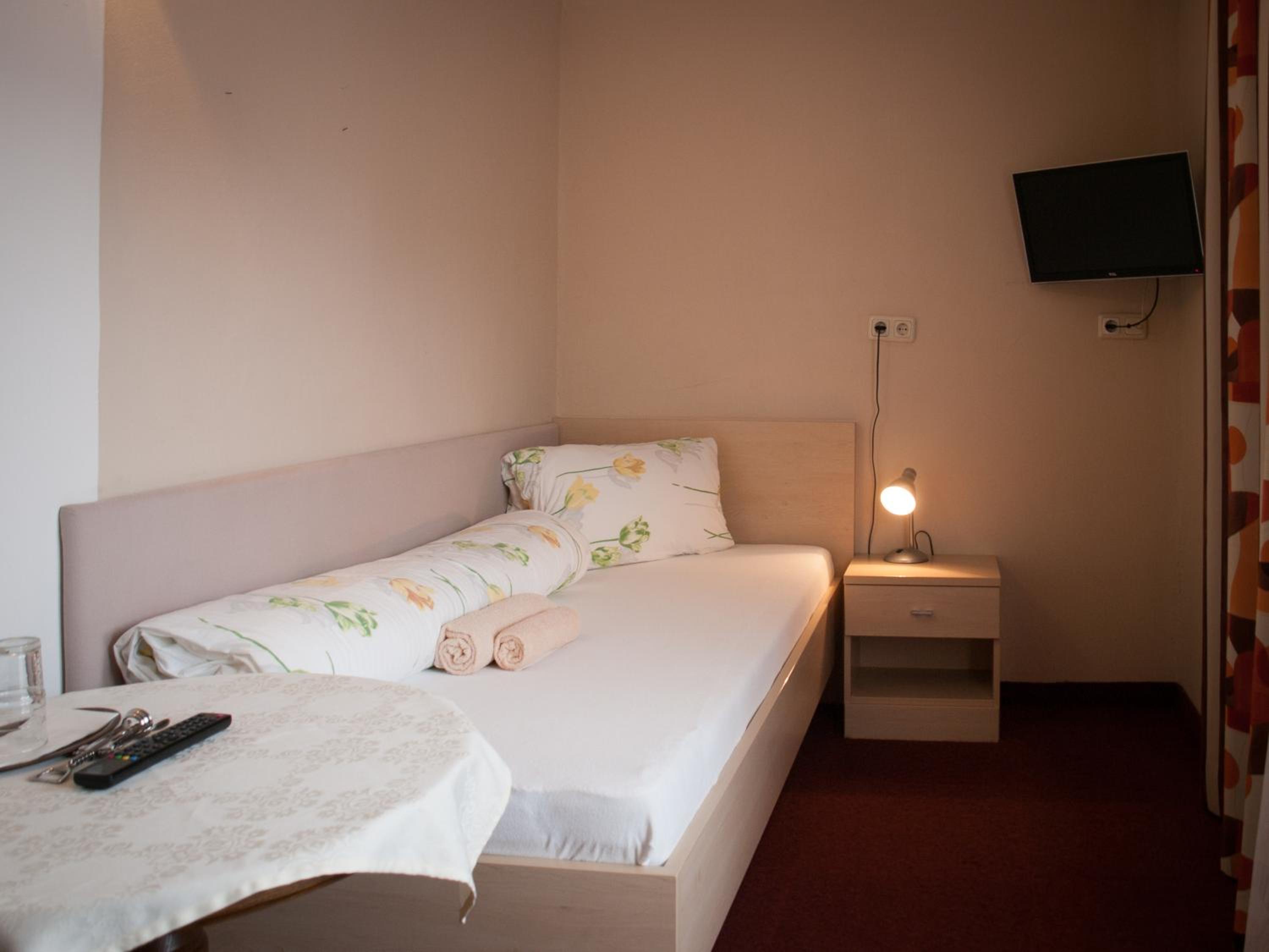 Single Room photo 1
