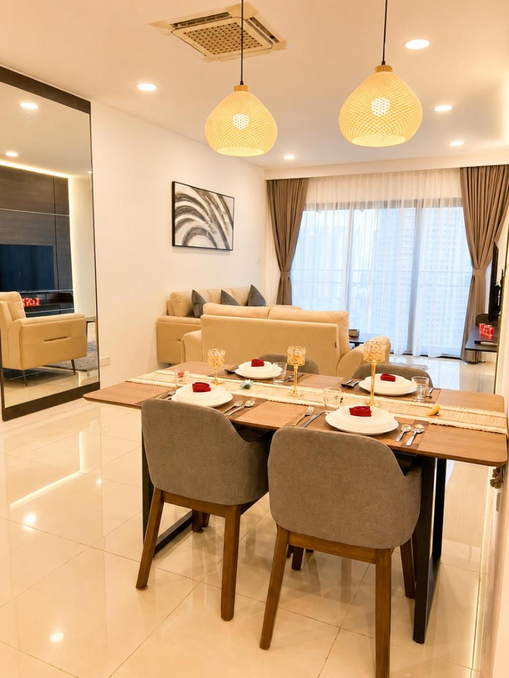 Two-Bedroom Apartment with Balcony and Sea View photo 1