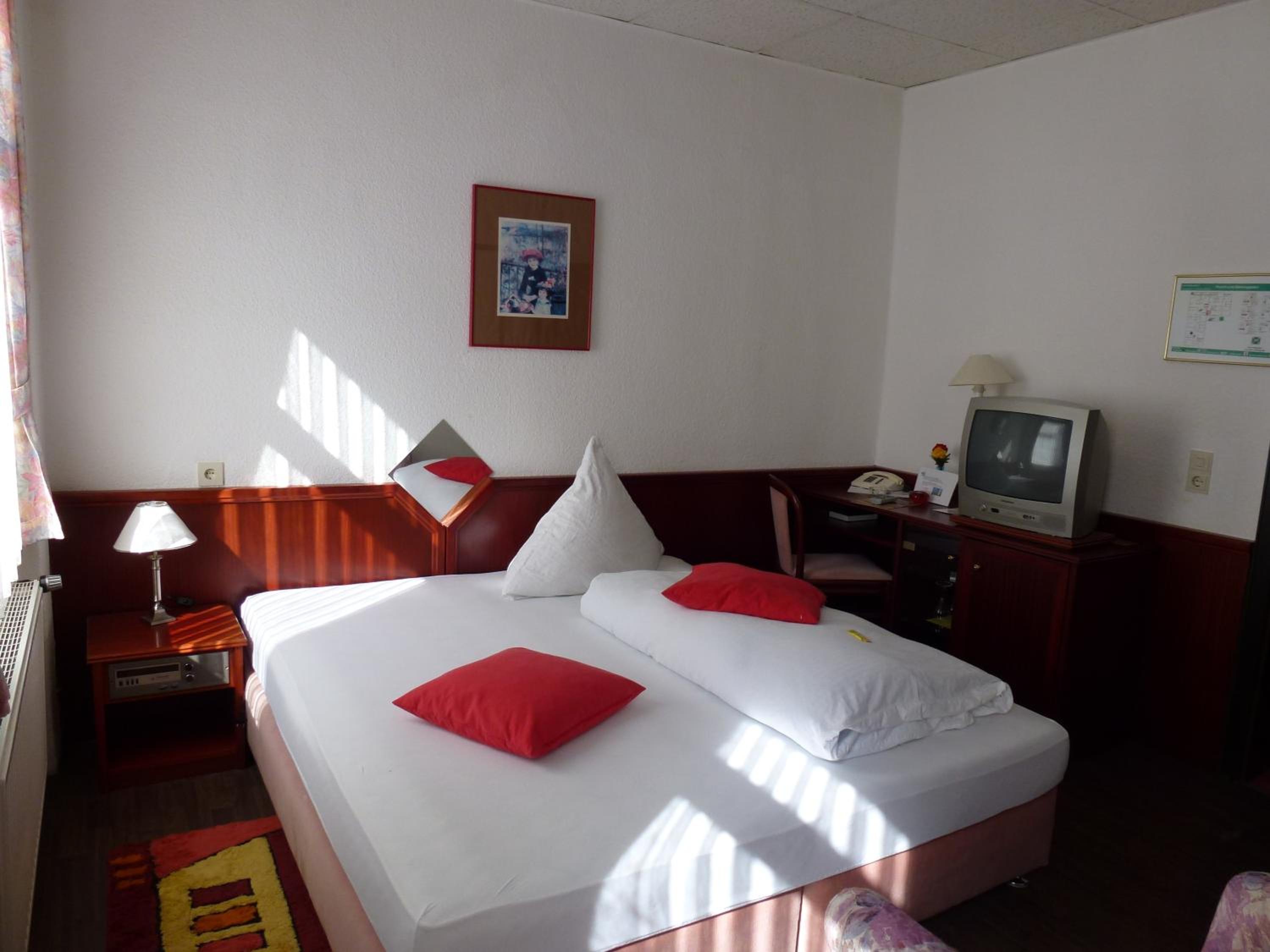 Standard Double Room photo 2