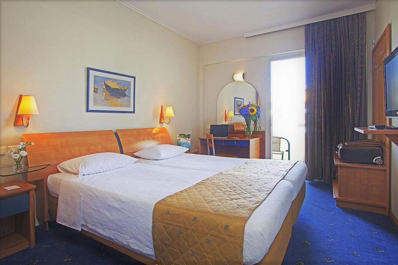 Standard Double Room photo 3