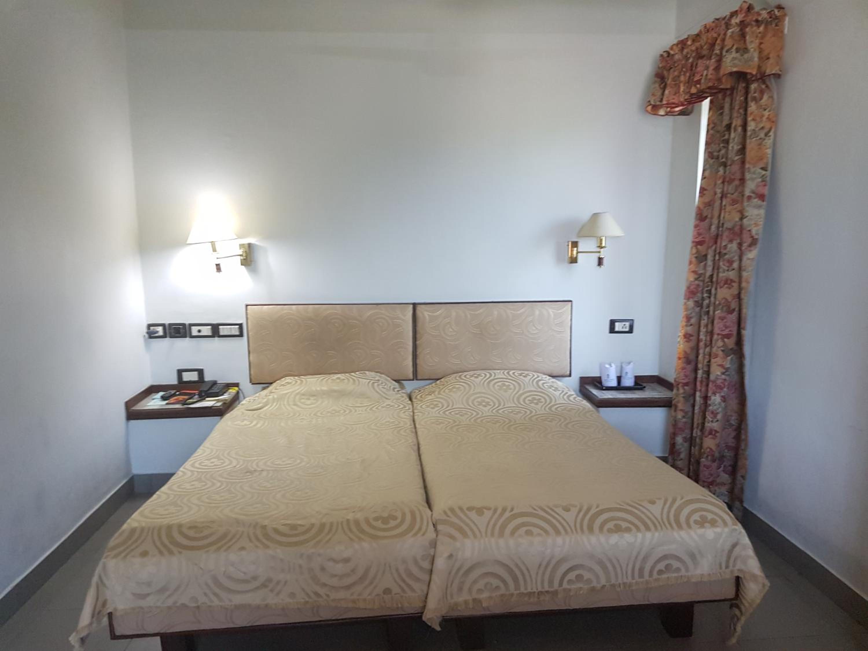 Deluxe Double Room - Photo 3