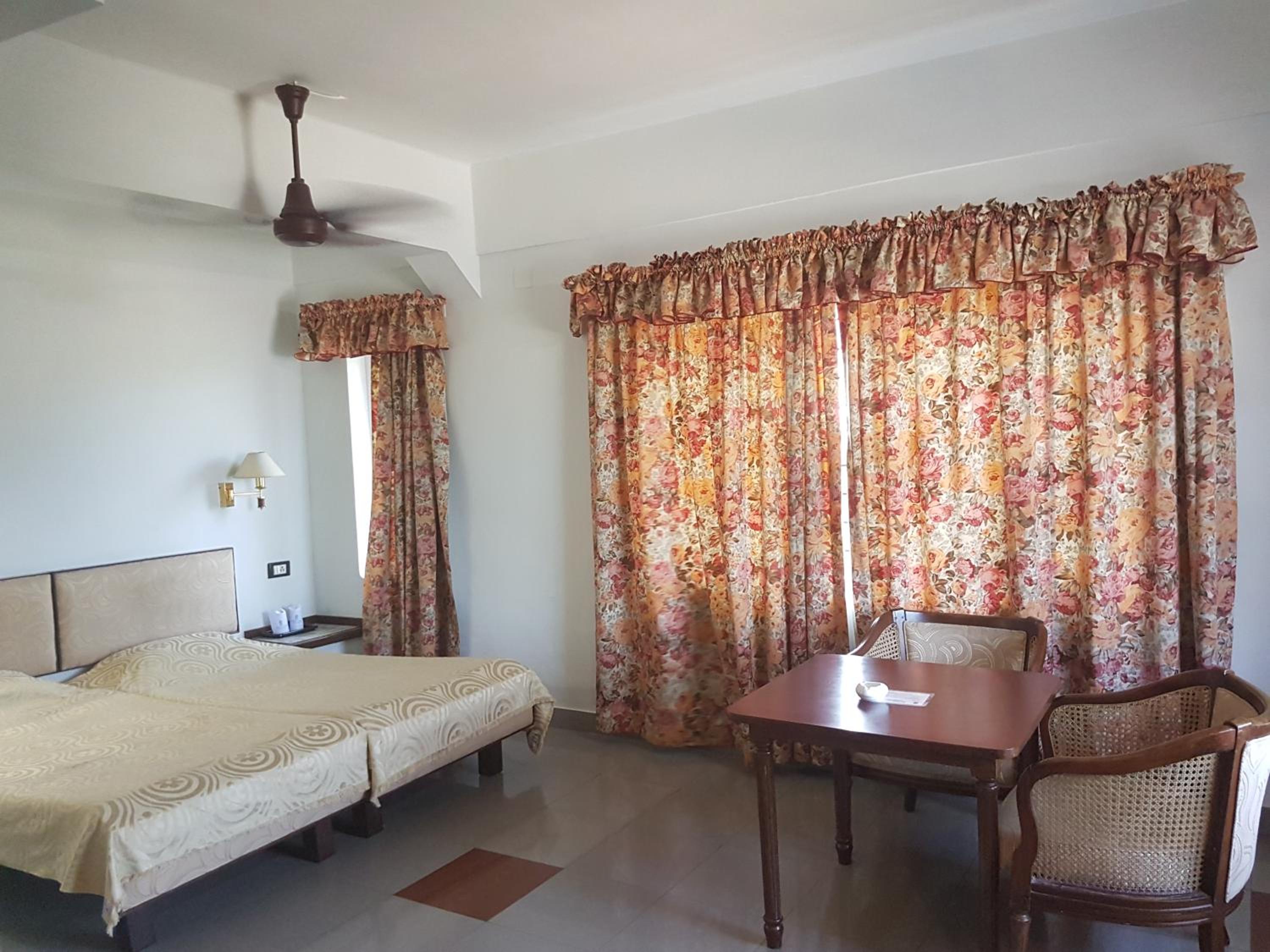 Deluxe Double Room - Photo 4