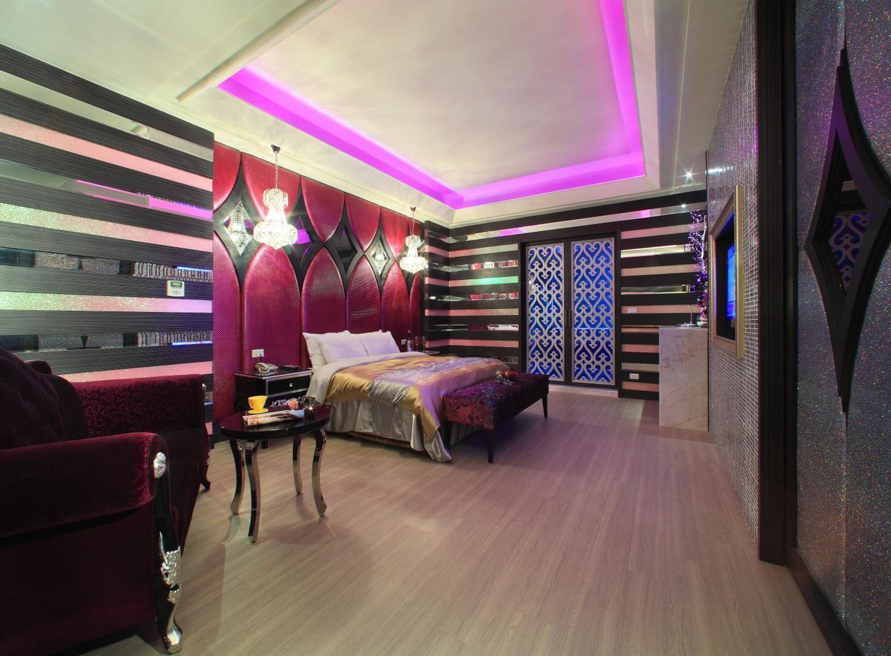 Premier Double Room with KTV photo 1