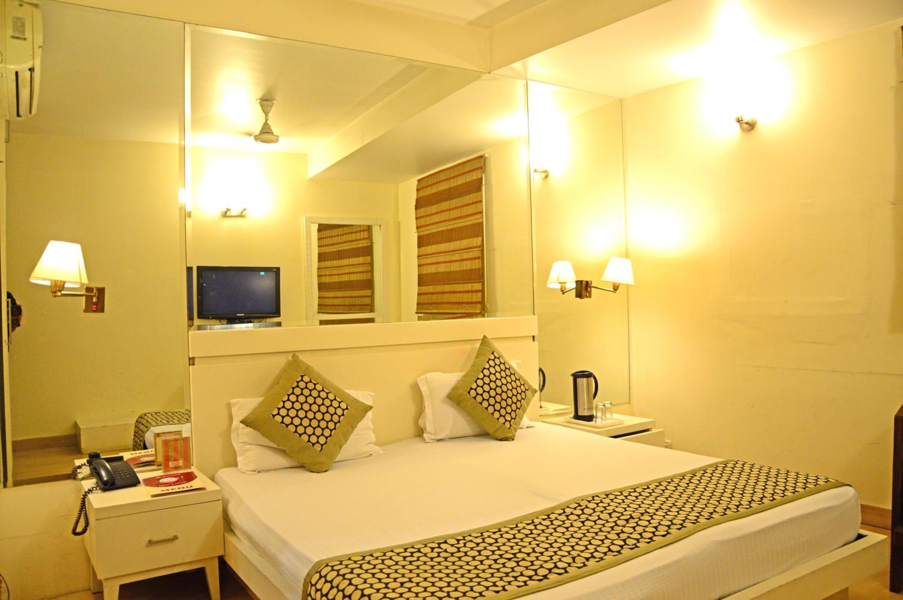 Deluxe Double or Twin Room - Photo 1