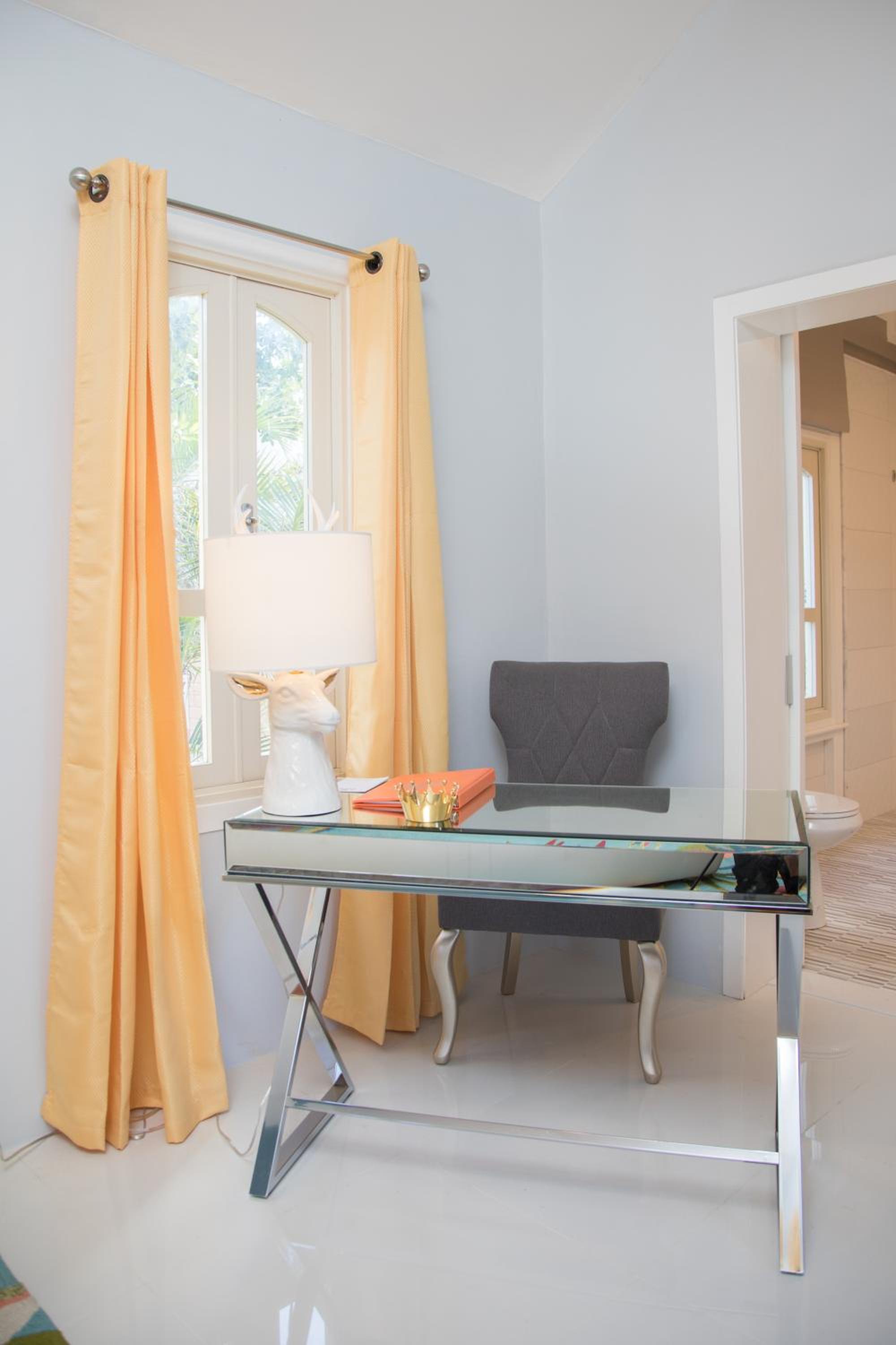 Deluxe Double Room with Balcony and Sea View photo 2