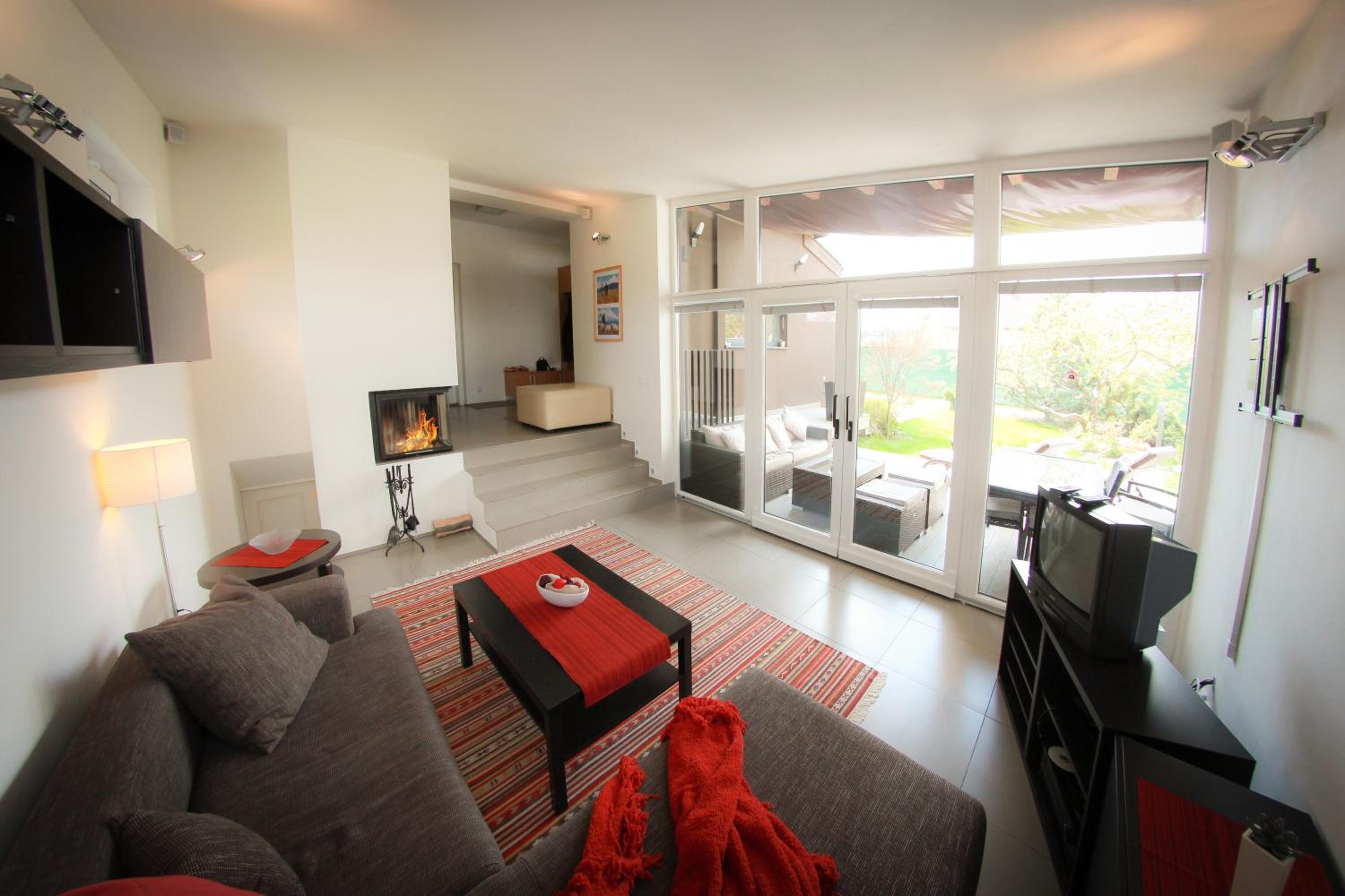 Villa photo 1