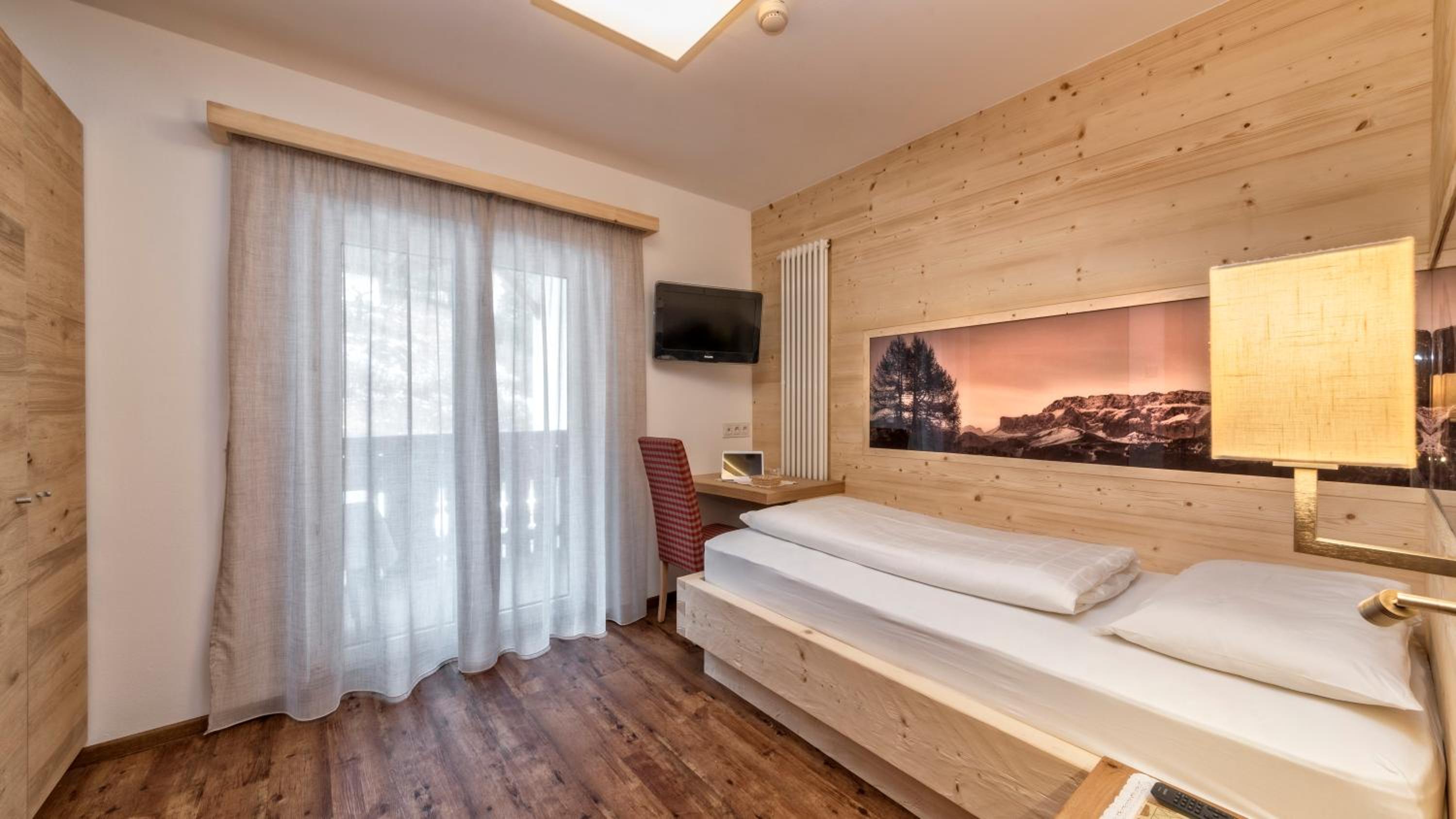 Single Room photo 3