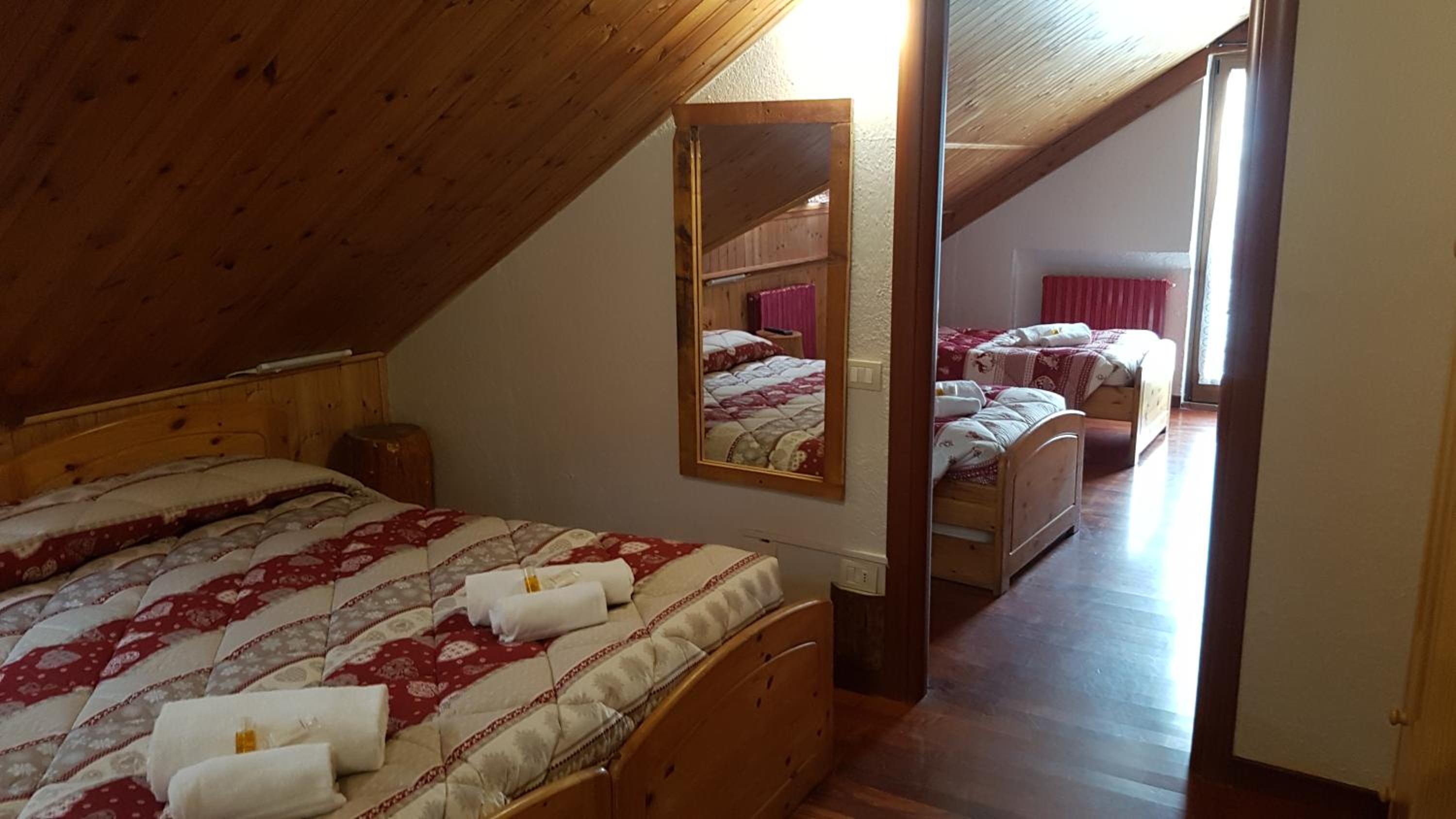 Family Room (2 Adults + 2 Children) photo 3