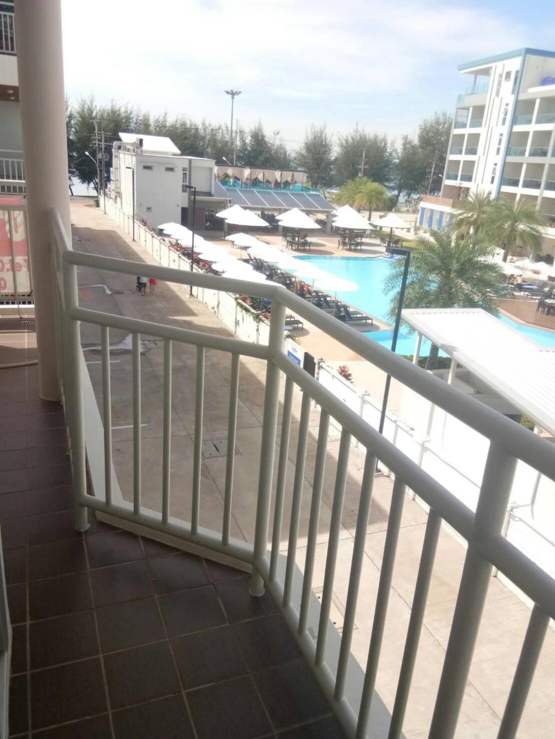 Apartment with Sea View - Photo 3