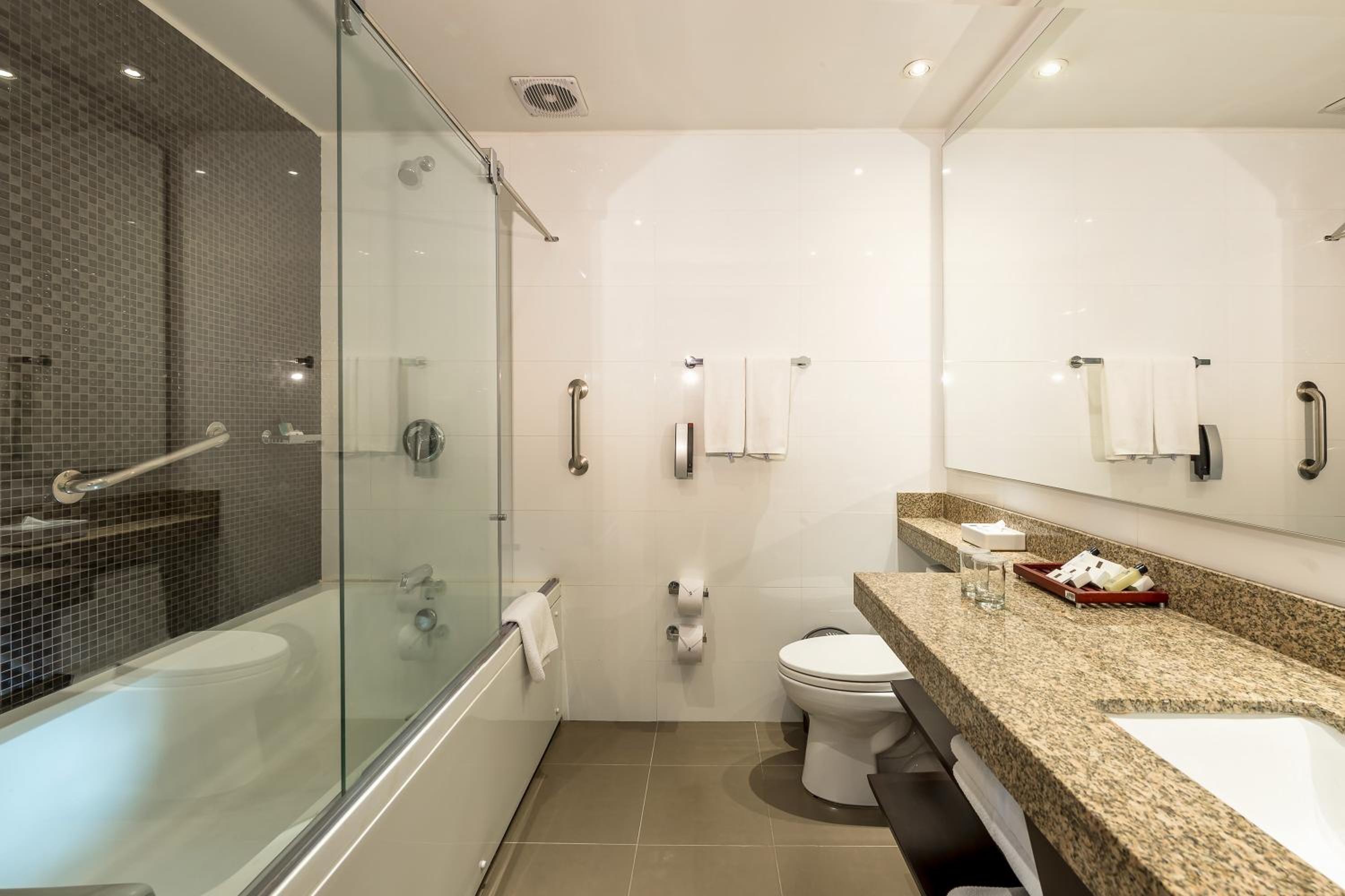 Family Suite - Photo 6