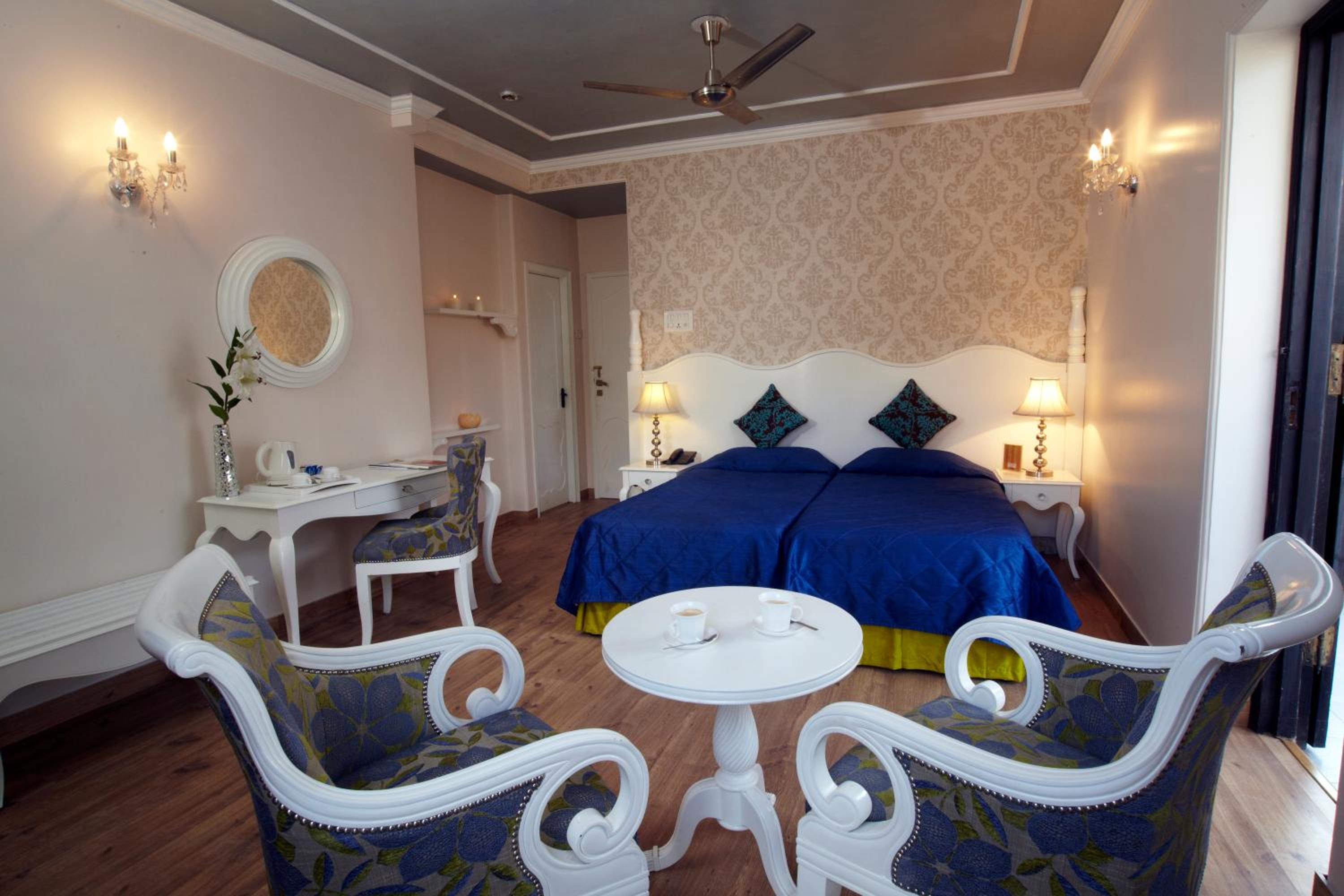 Superior Double Room with Free Airport Pickup  - Photo 5