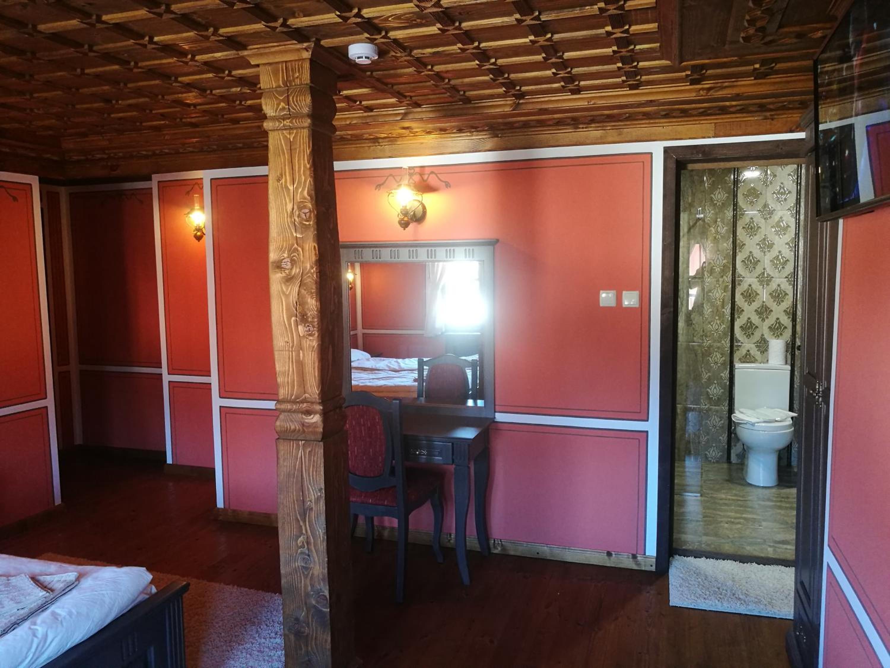 Large Double Room photo 2