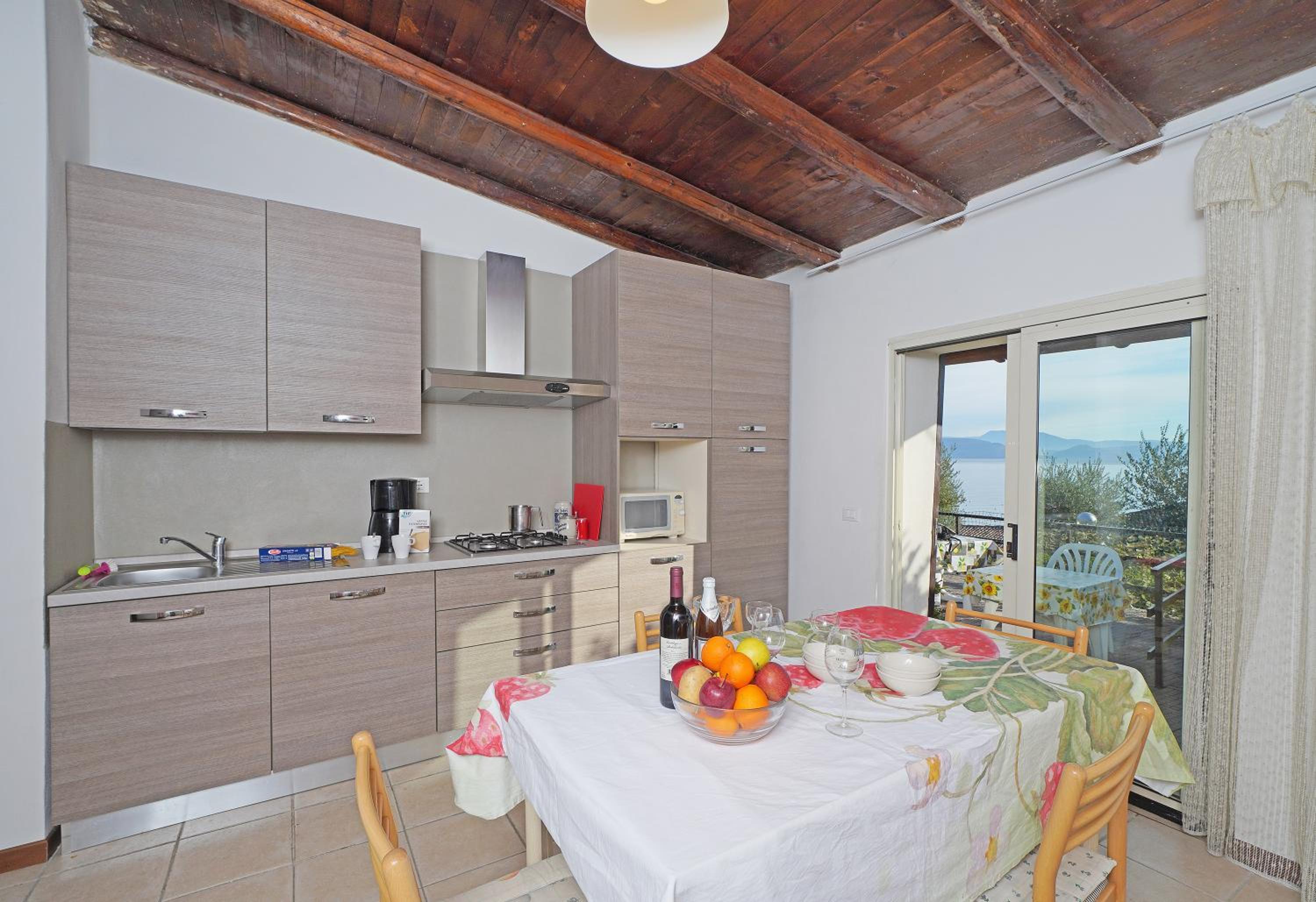 One-Bedroom Apartment (2 - 4 Adults) photo 3
