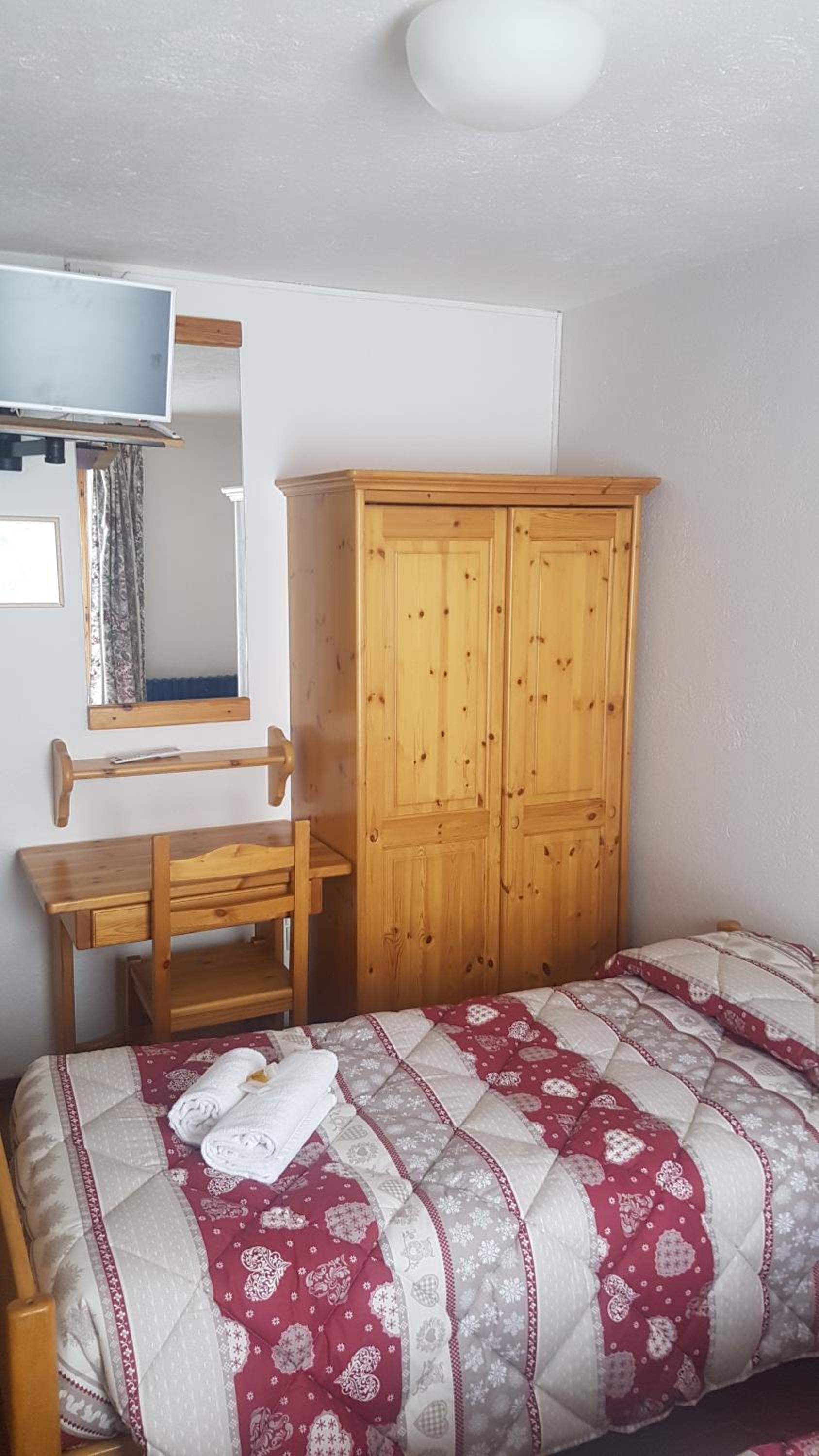 Double or Twin Room photo 3