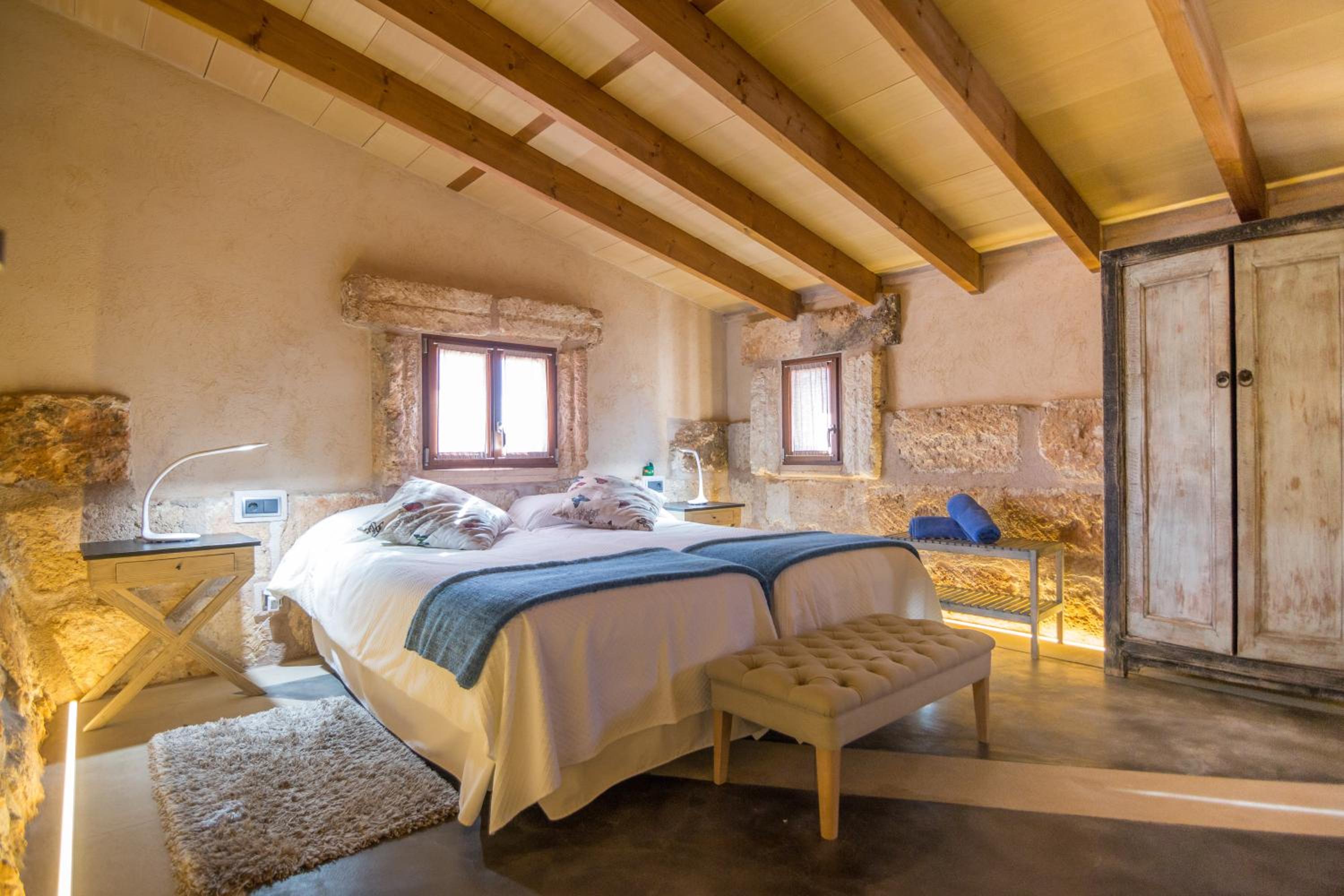 Premium Twin Room photo 2