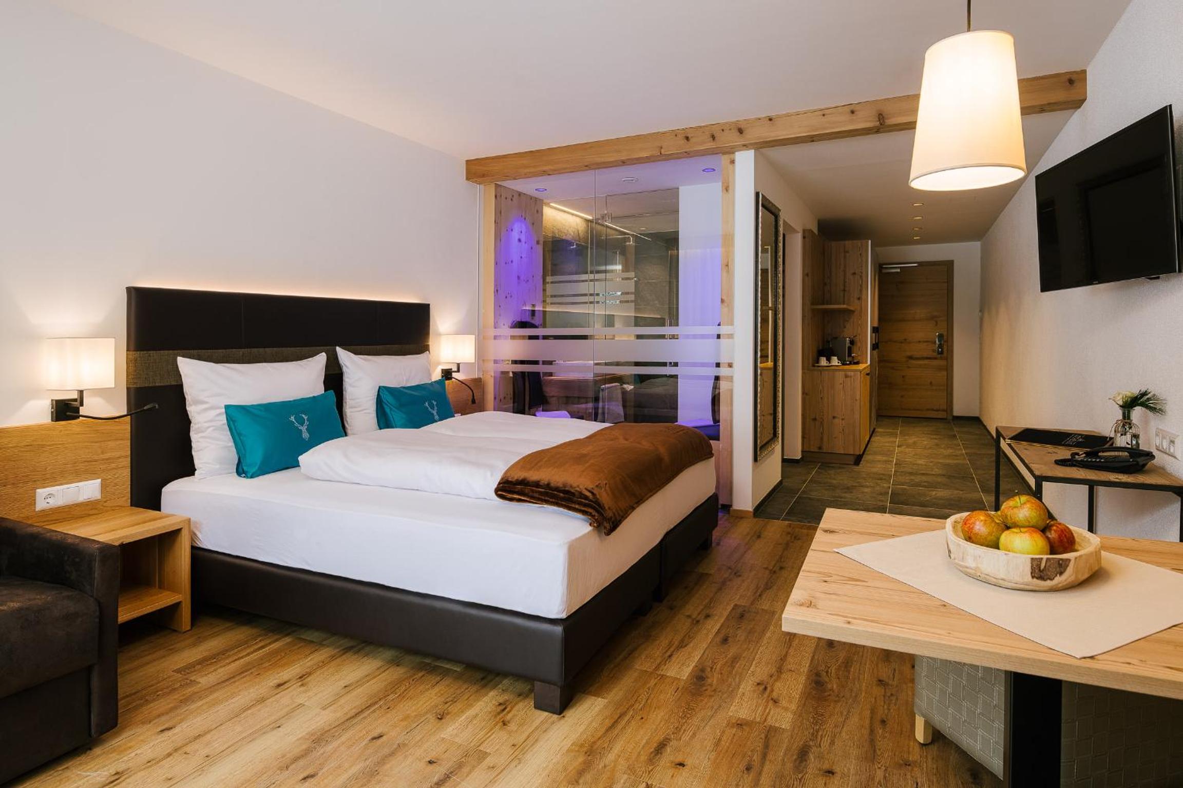 Deluxe Double Room with Balcony photo 1