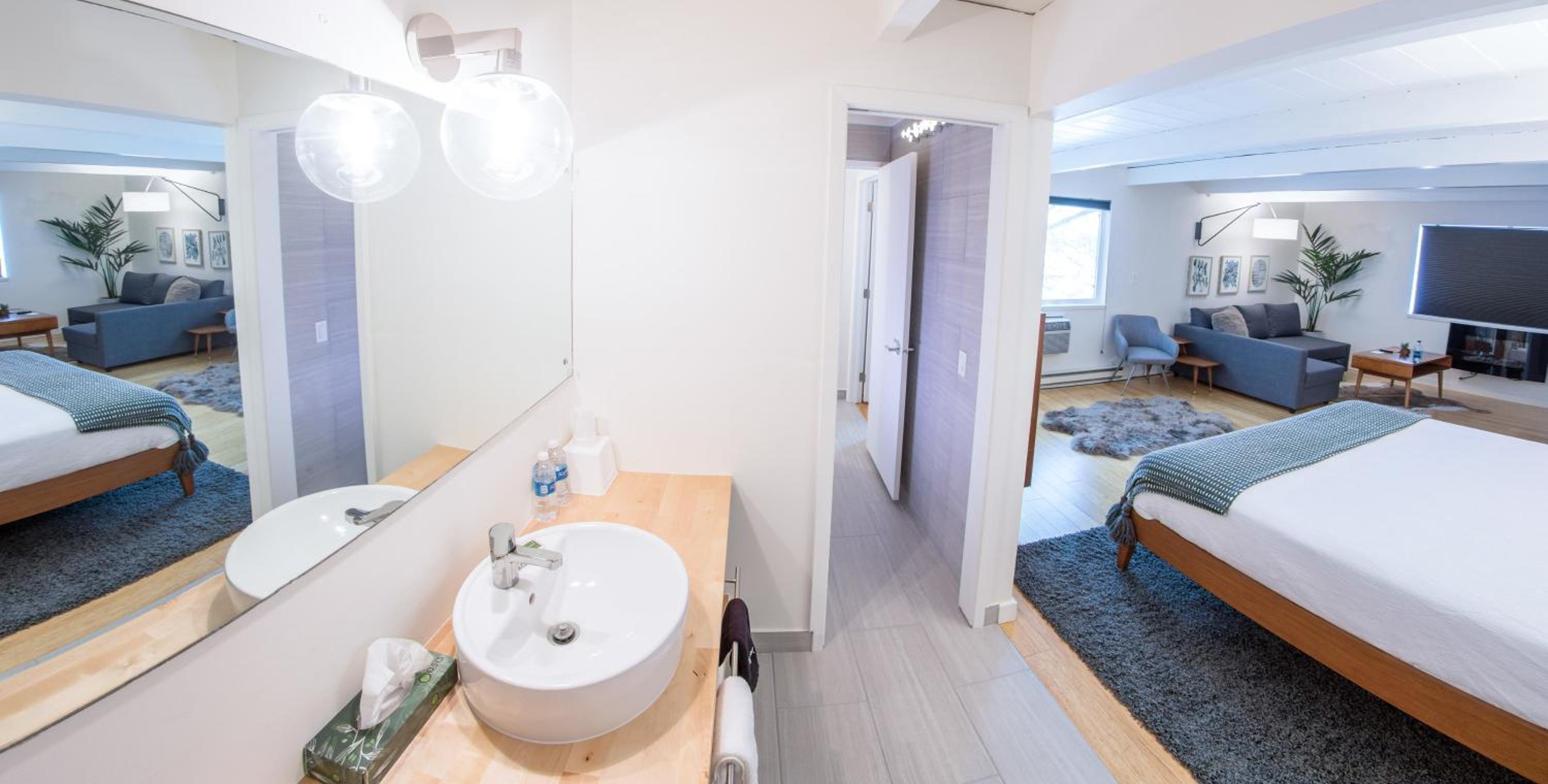 King Suite photo 2