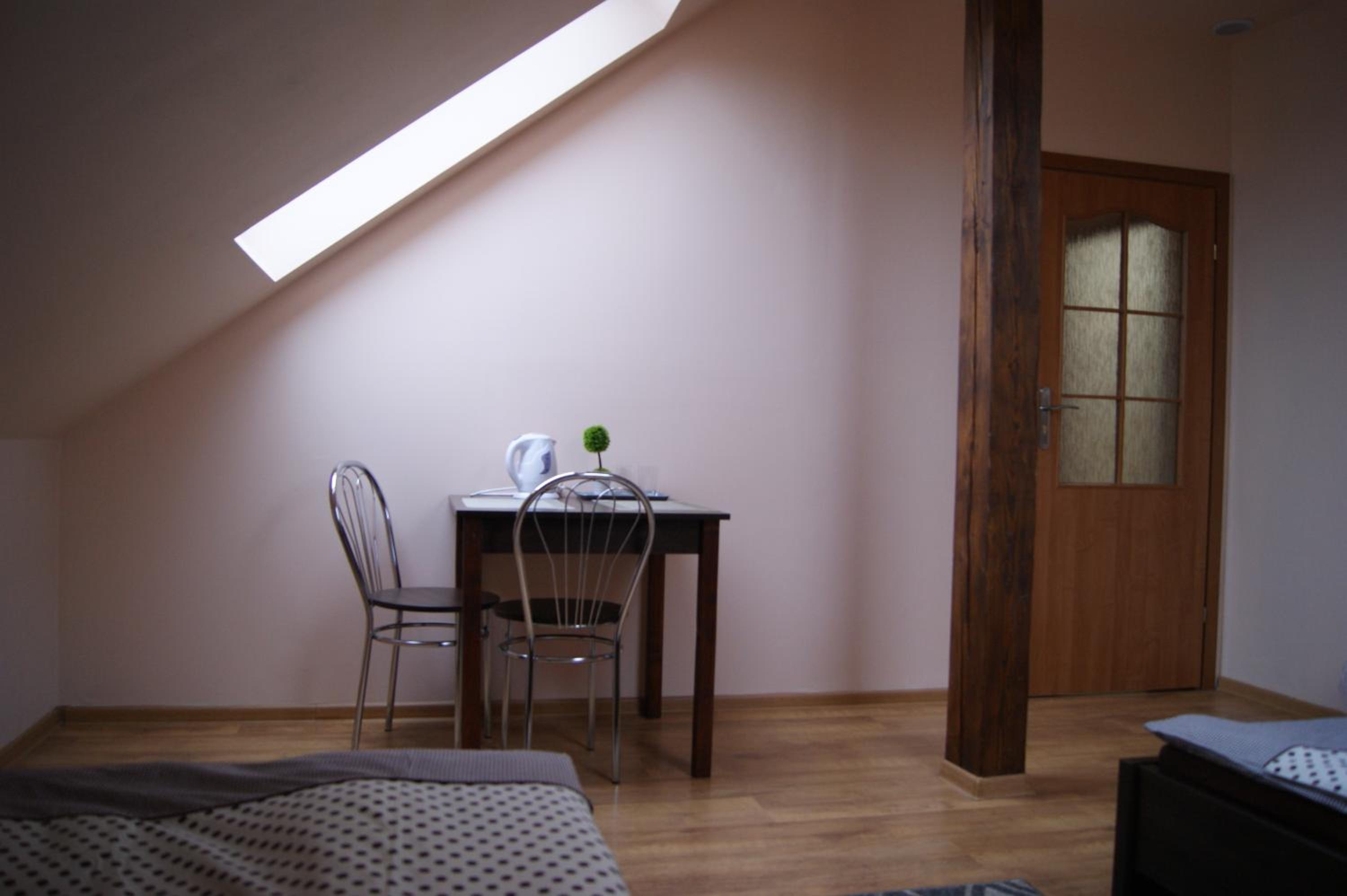Double Room With Shared Bathroom photo 2