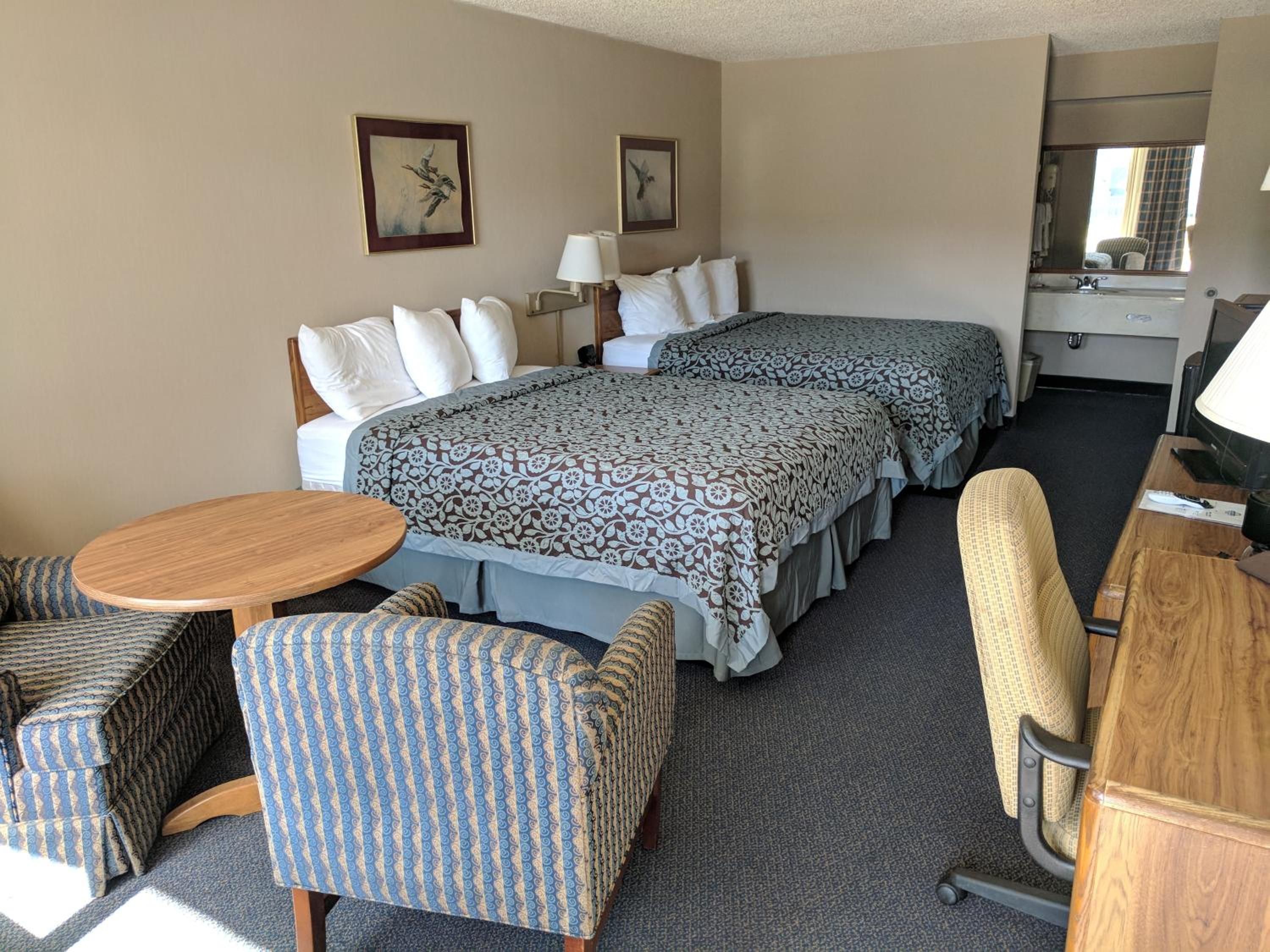 Deluxe Doublel Room with Two Double Beds - Non-Smoking - Photo 3