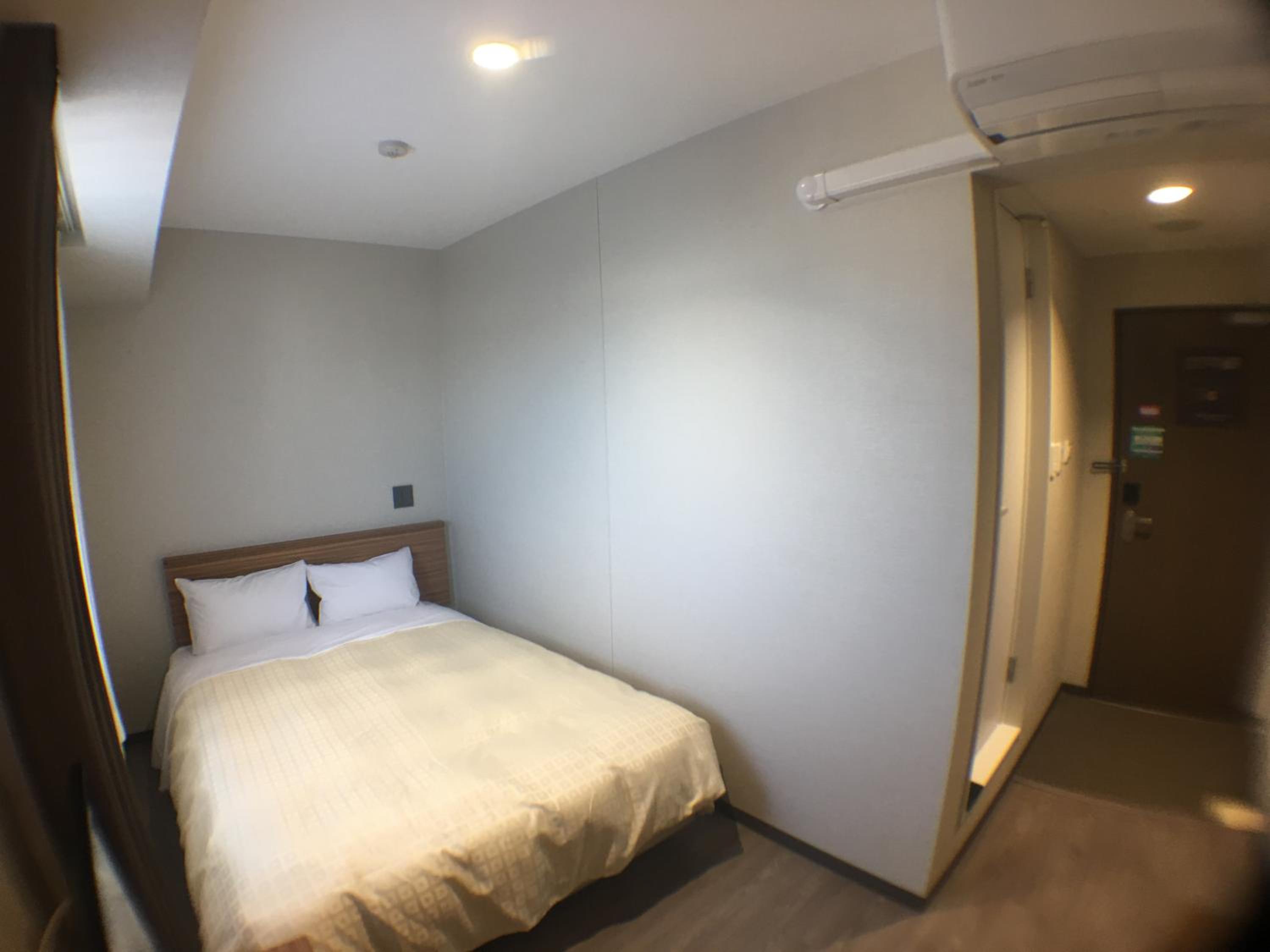 Standard Single Room - Smoking photo 3