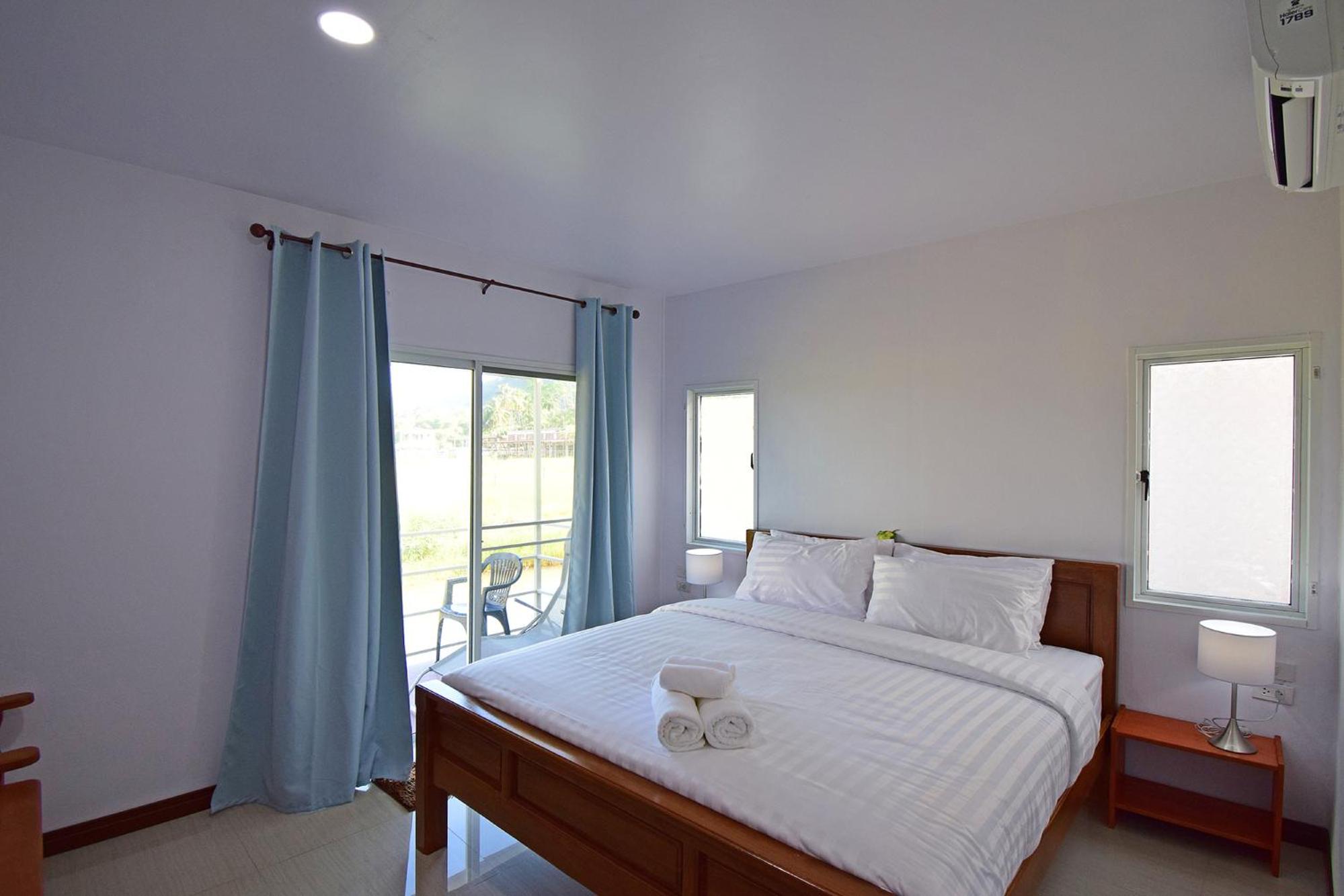 Double Room with Balcony and Sea View
