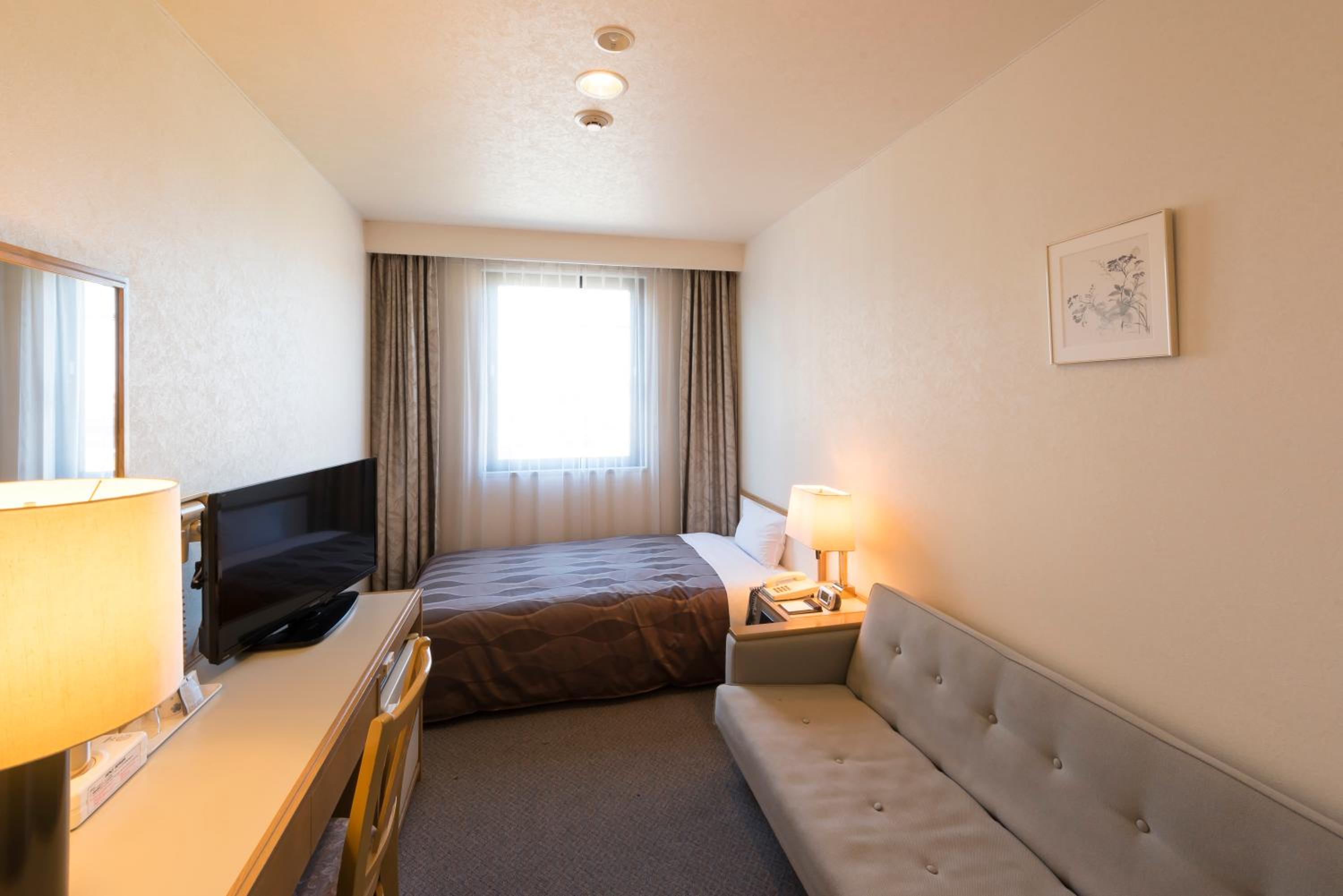 Single Room with Sofa - Non-Smoking - Photo 7