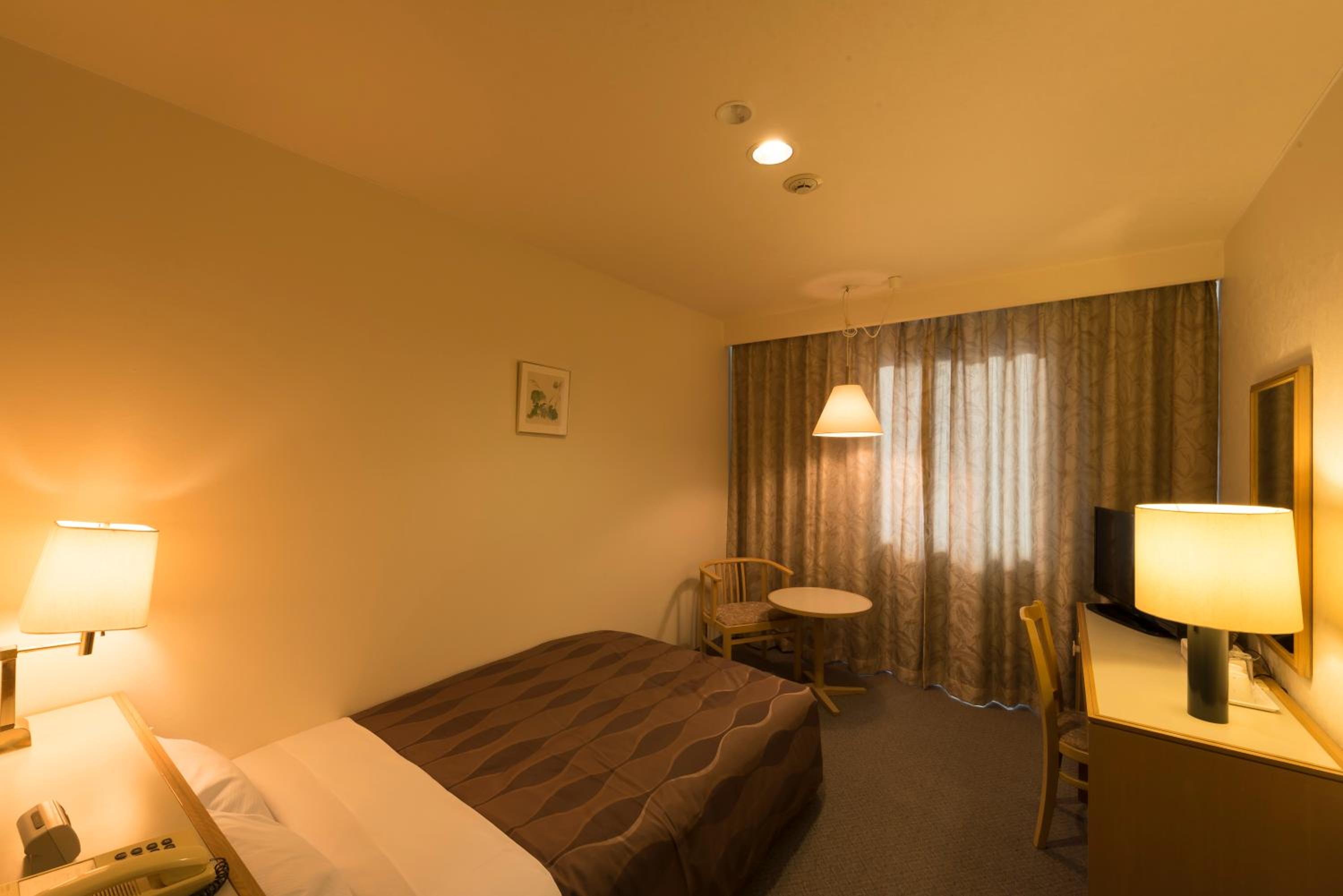 Double Room with Small Double Bed - Non-Smoking - Photo 2