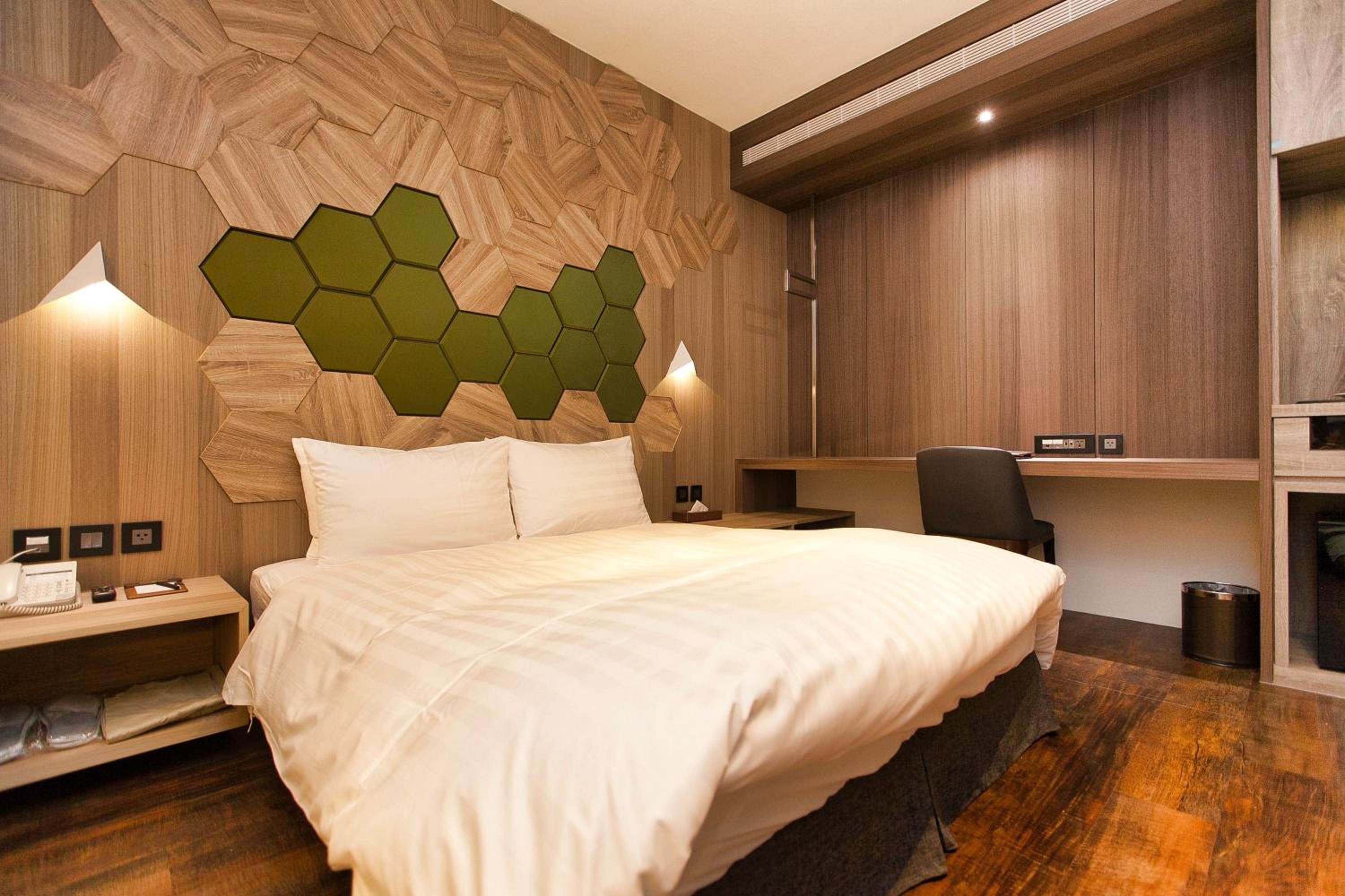 Superior Double Room (No Window) - Basement