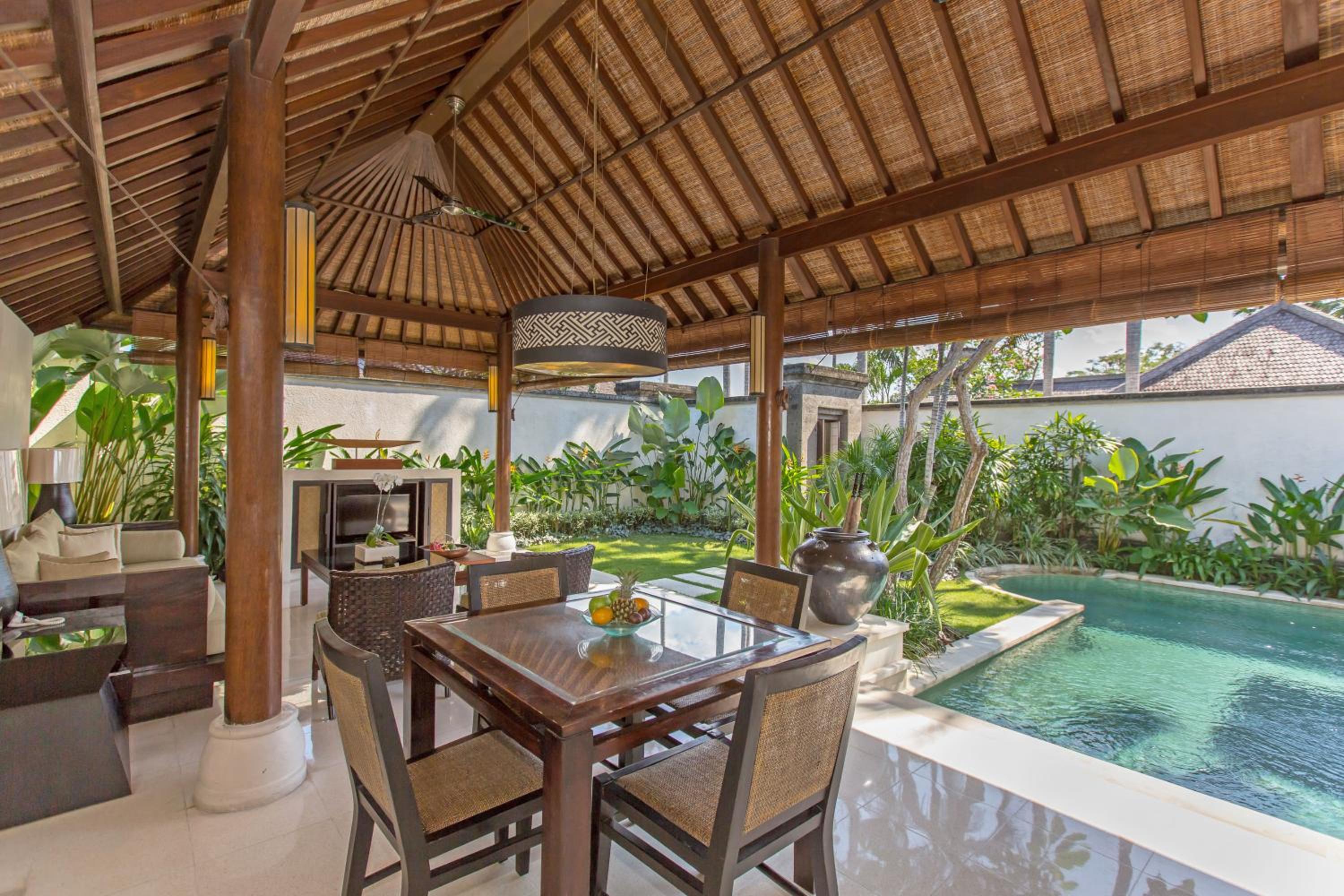 One-Bedroom Villa with Private Pool - Photo 11