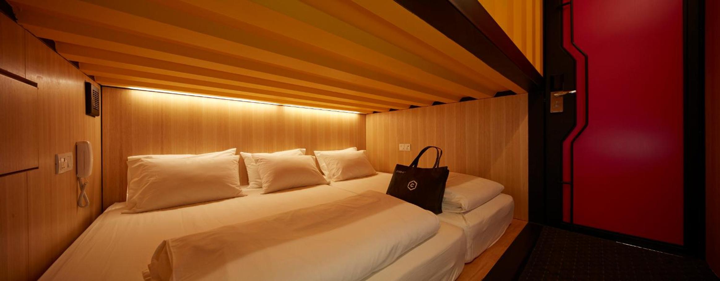 Capsule Suite (Check-In between 2000 - 0400 (12 hours stay) photo 2
