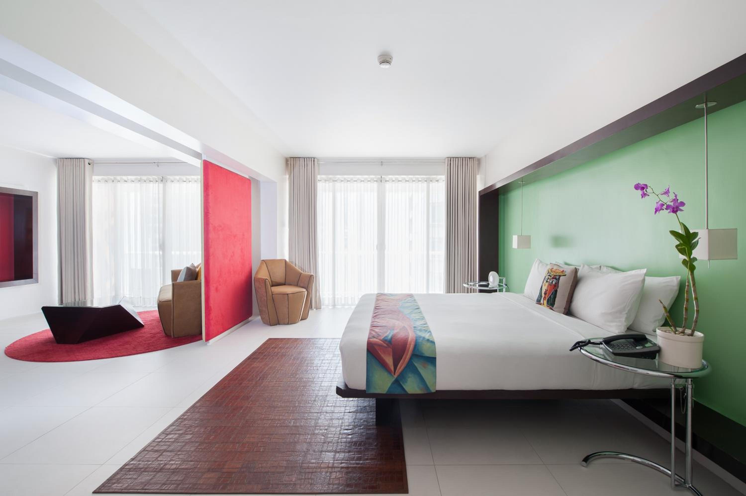 Barcelona Suite (With Bathtub) - Photo 7