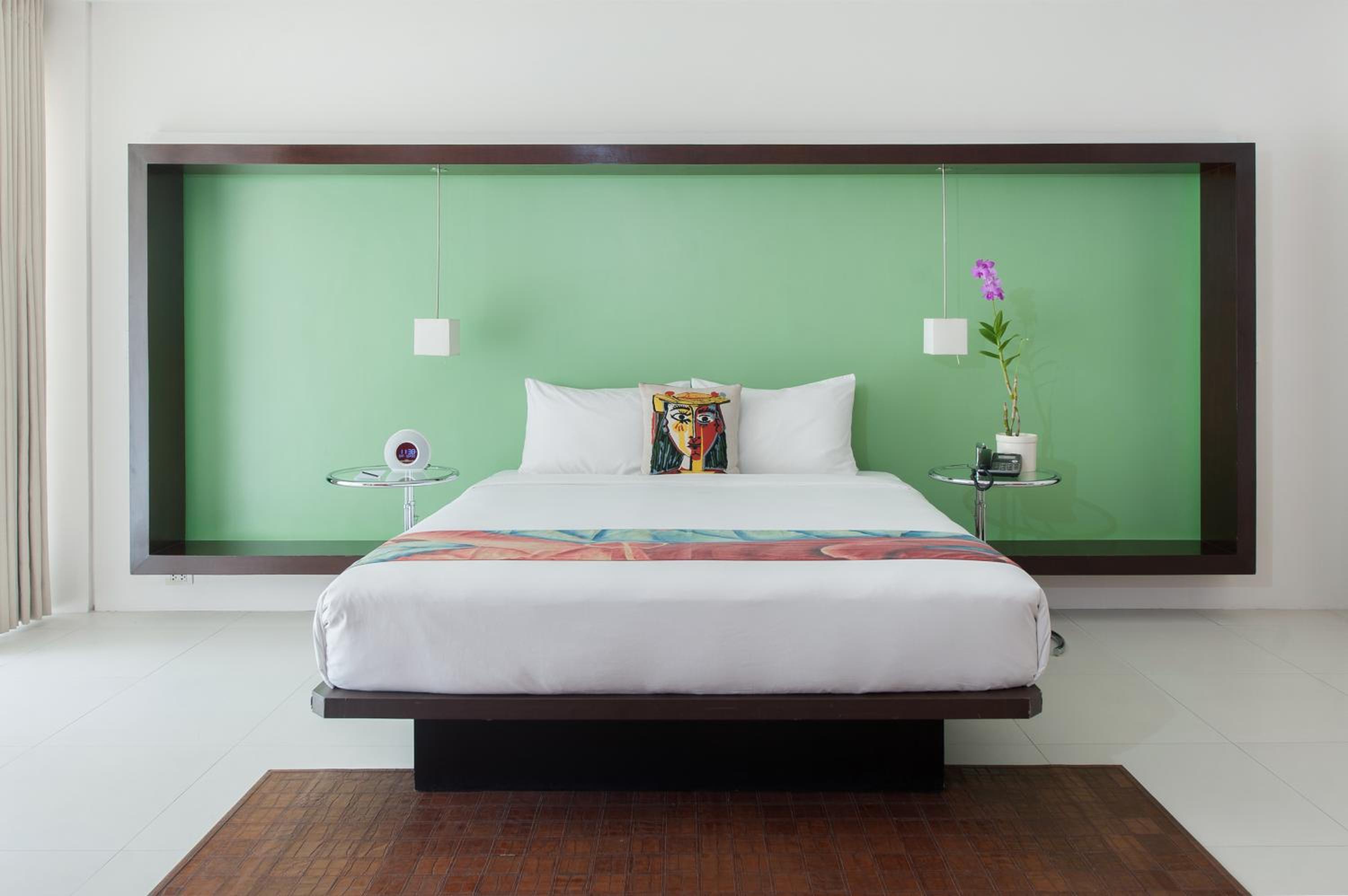 Barcelona Suite (With Bathtub) - Photo 8