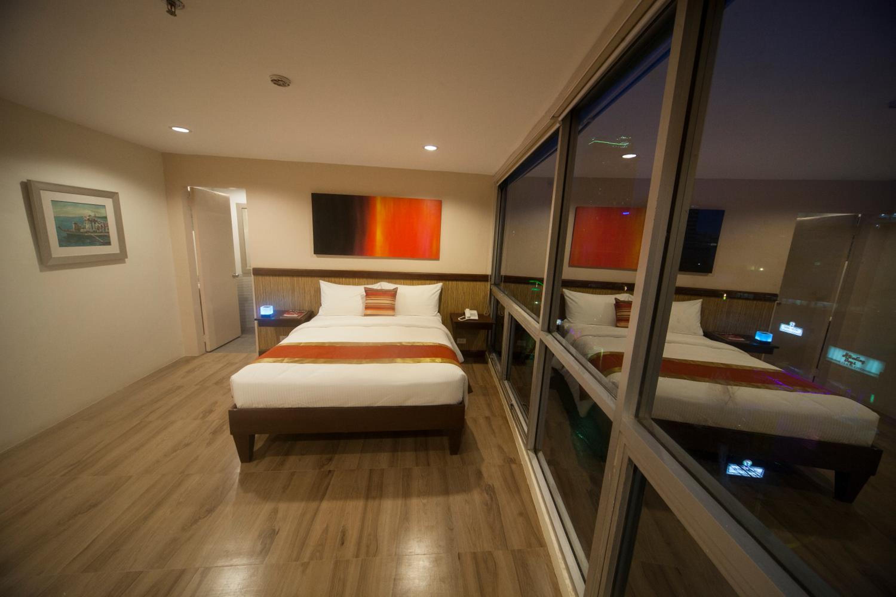 Deluxe Double Room - Photo 6