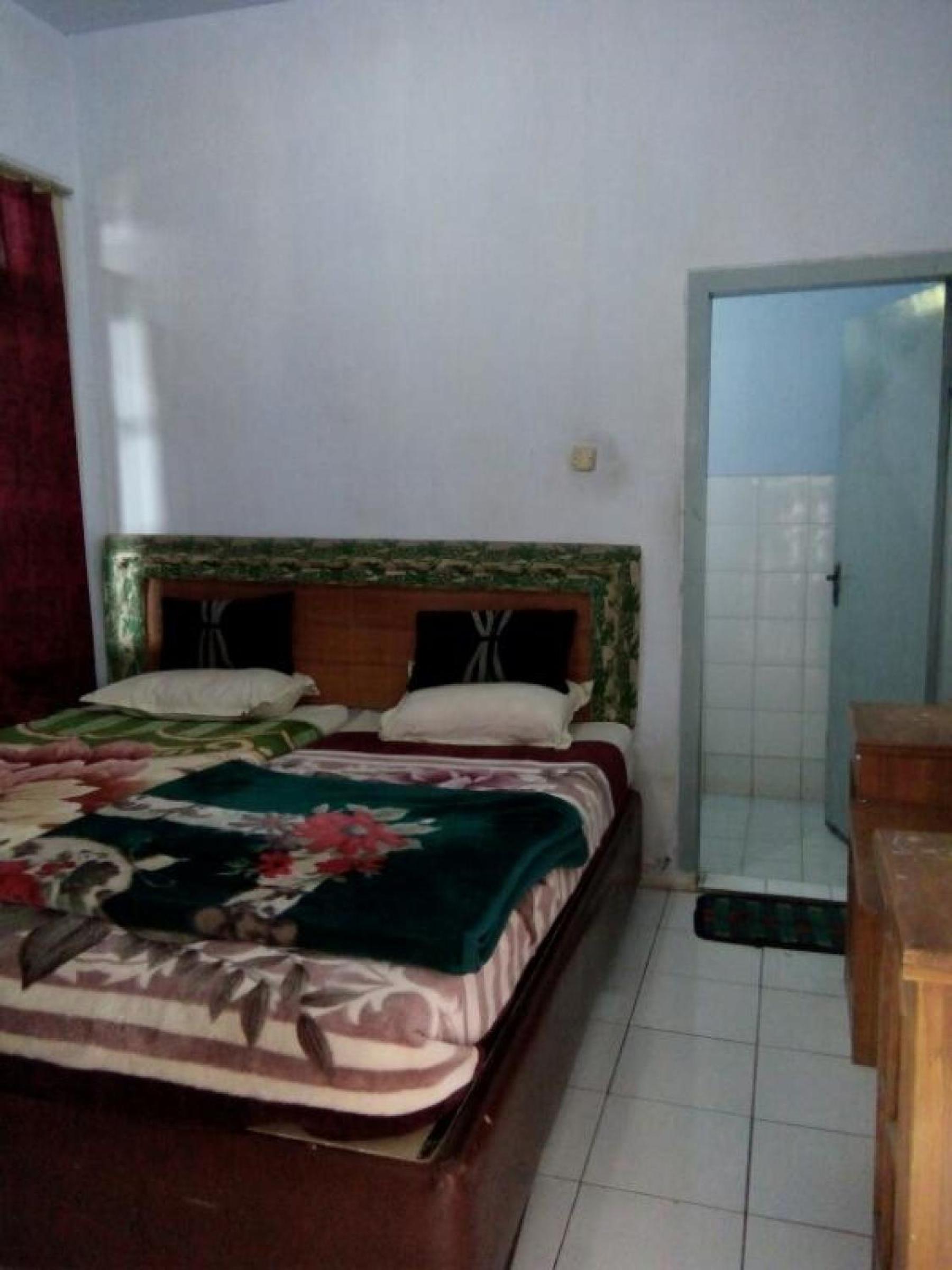 Economy Double Room photo 1