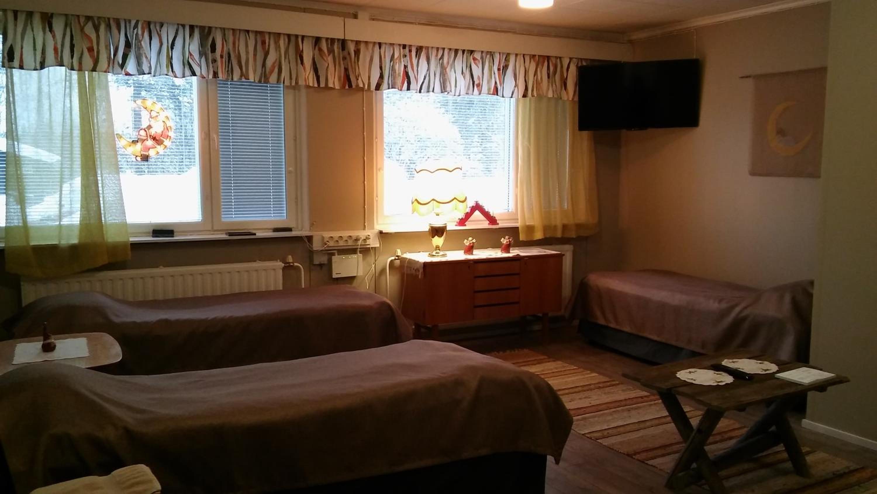 Family Room photo 1