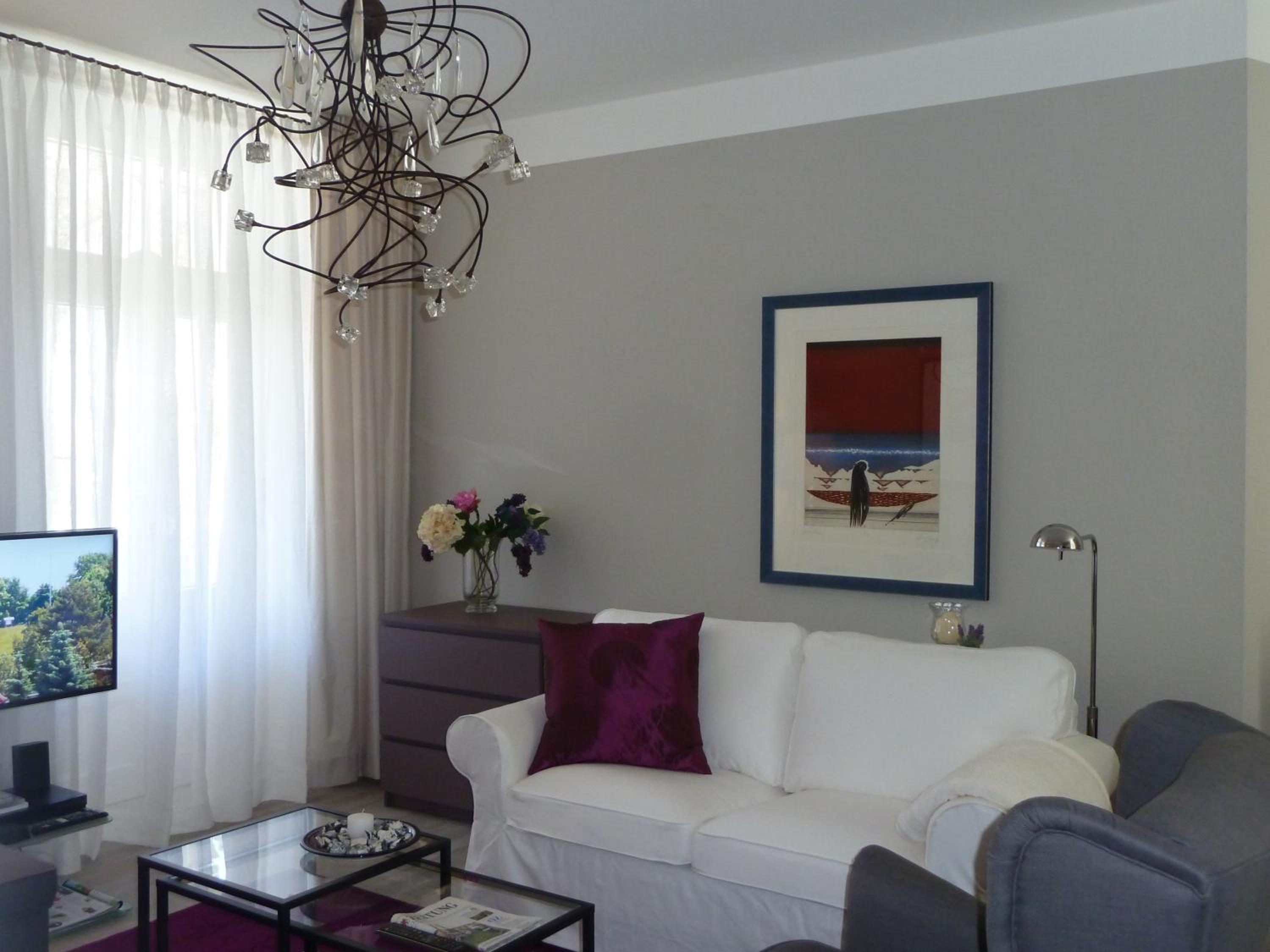 Two-Bedroom Apartment - Photo 1