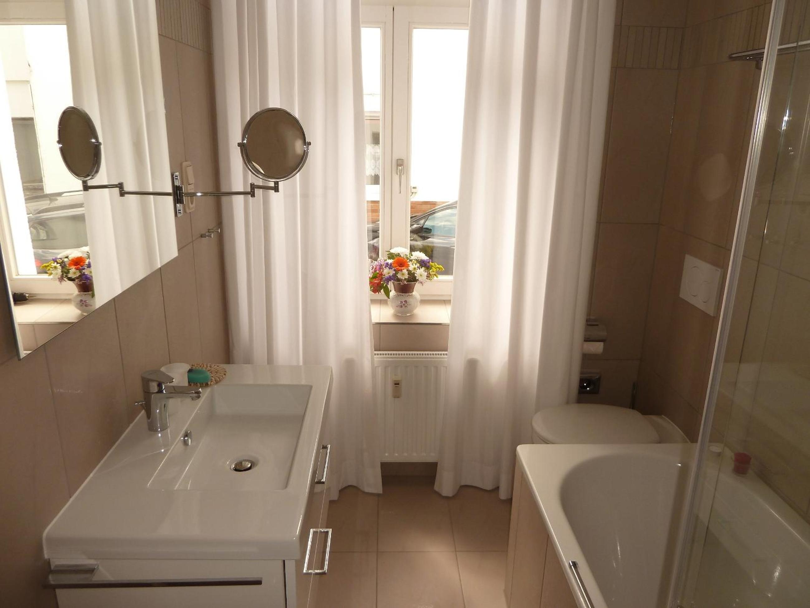 Two-Bedroom Apartment - Photo 3