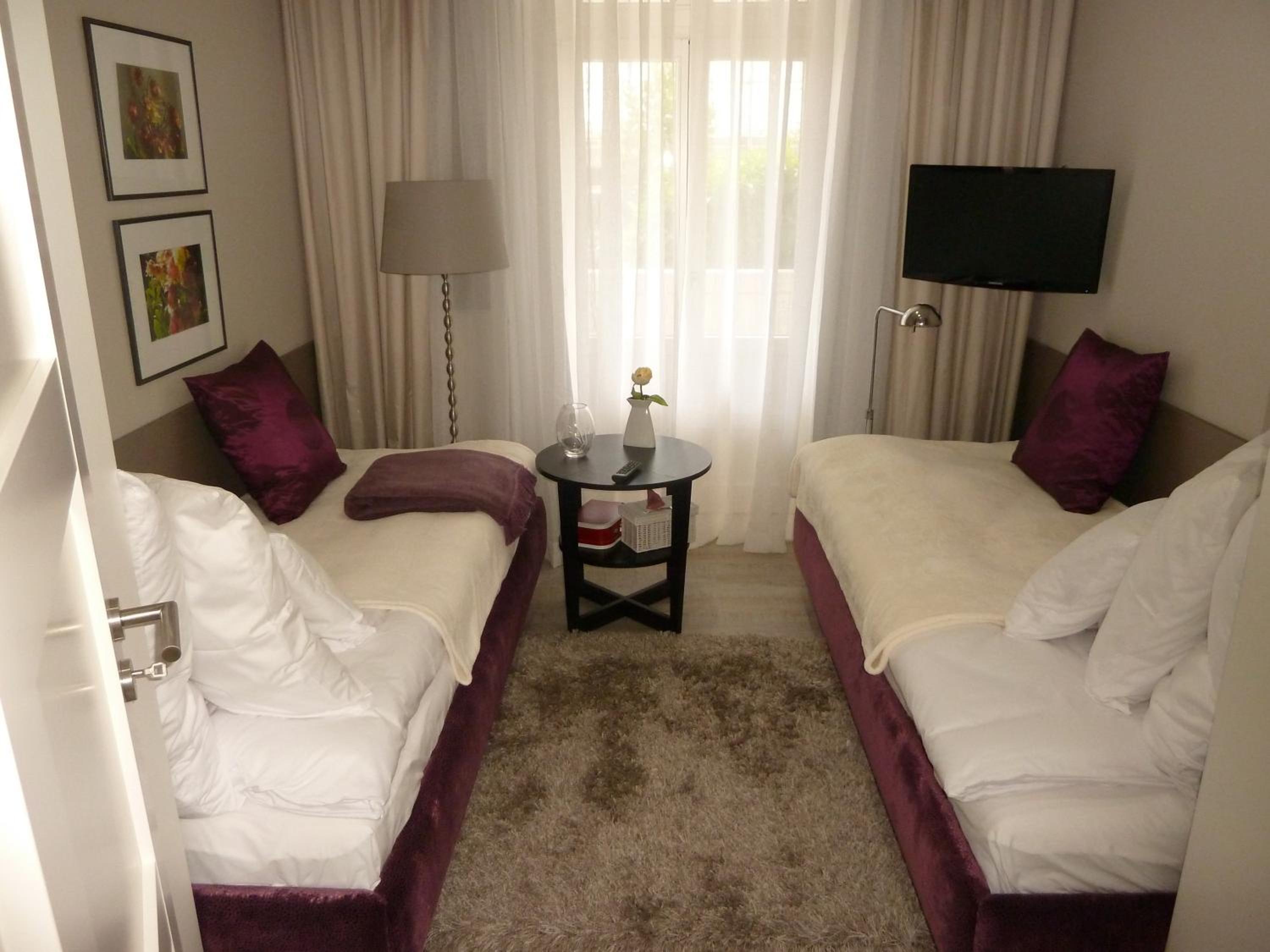 Two-Bedroom Apartment - Photo 8