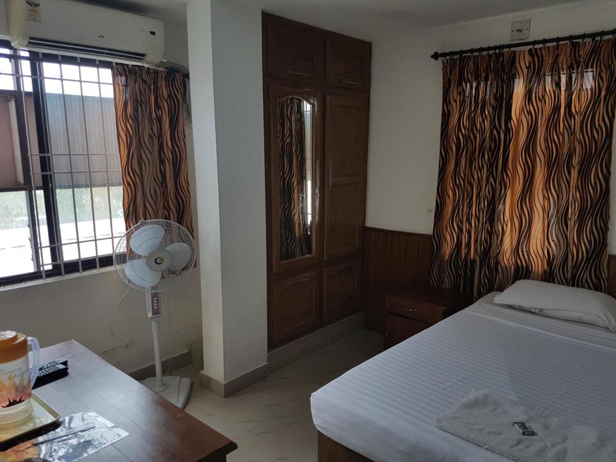 Standard Double Room with Fan photo 1